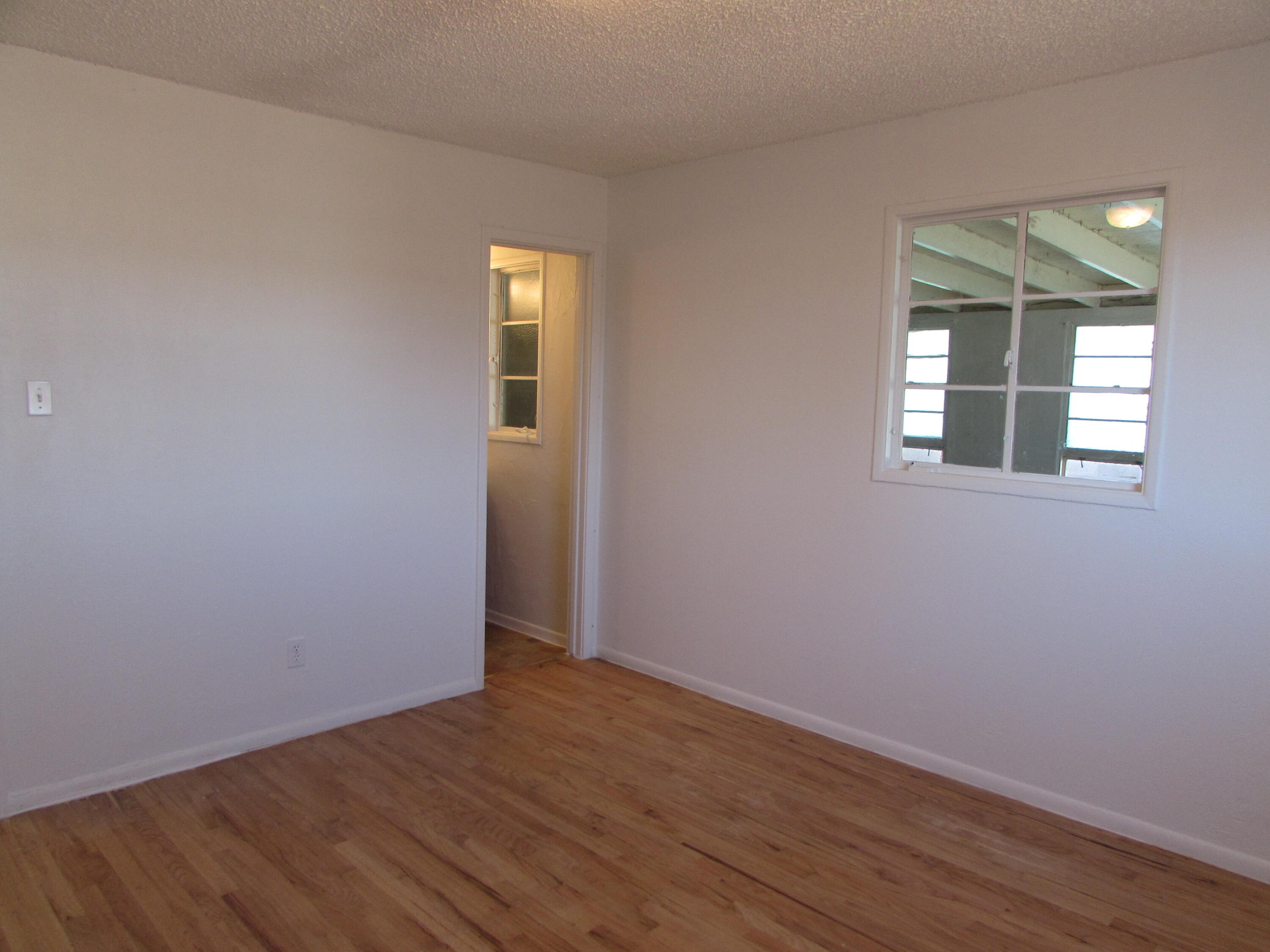 1320 N SECOND Street