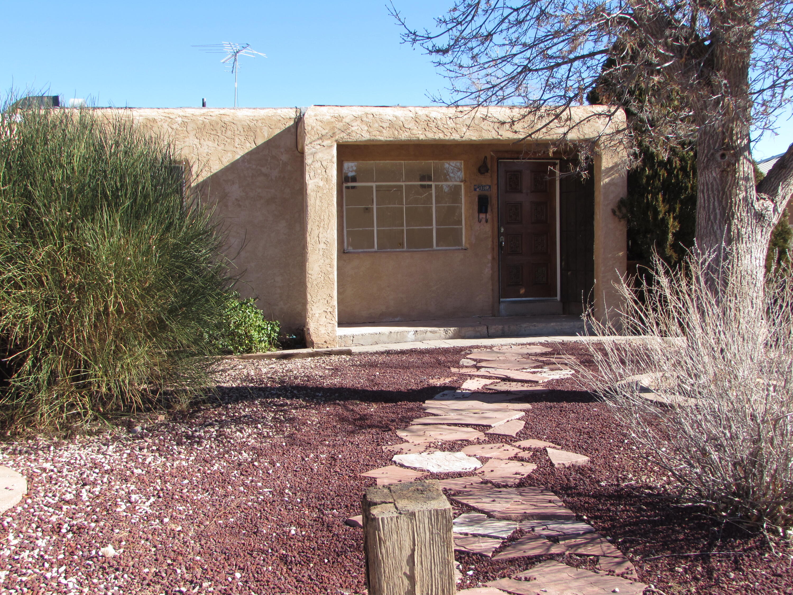 1320 N SECOND Street