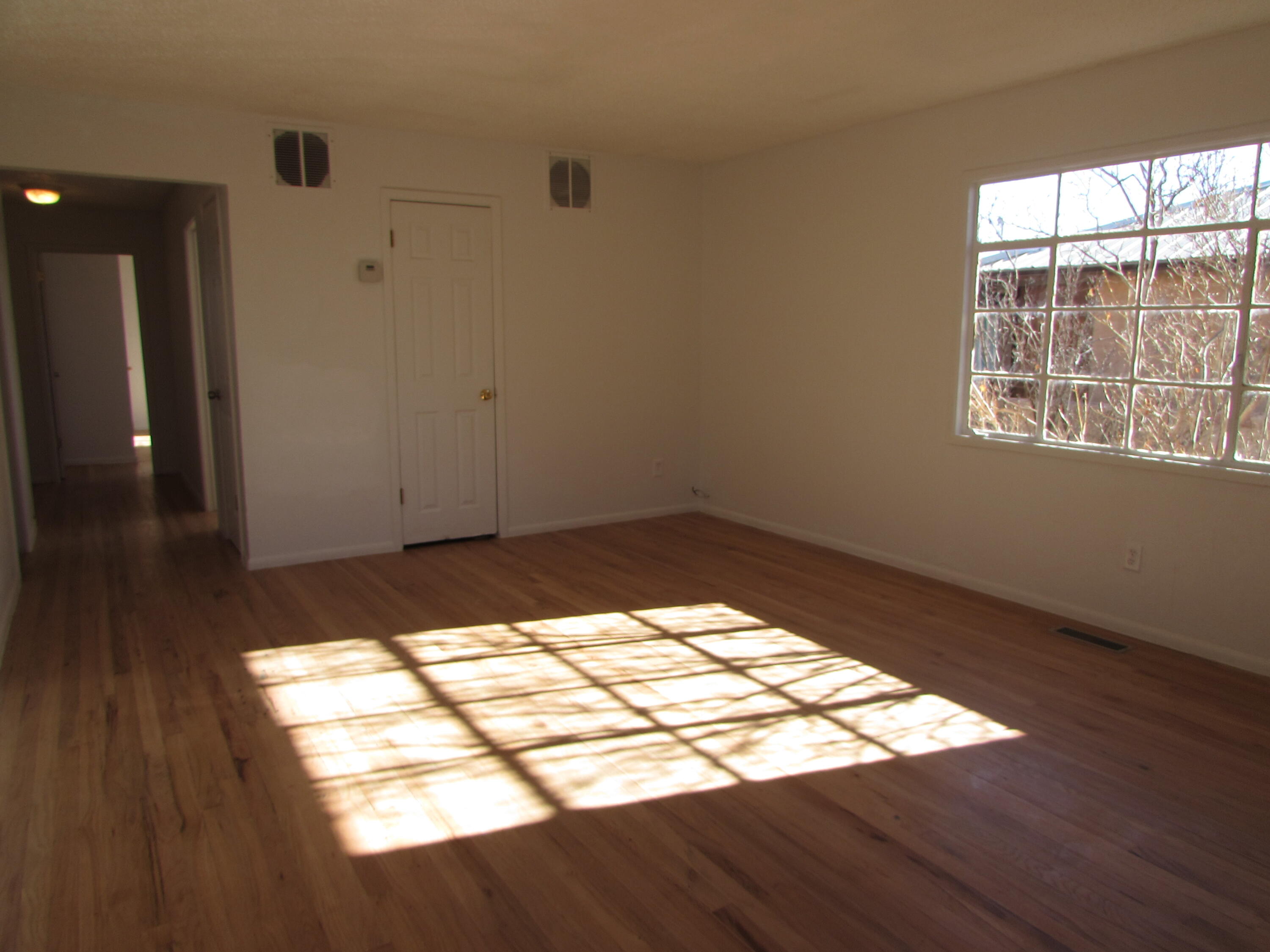 1320 N SECOND Street