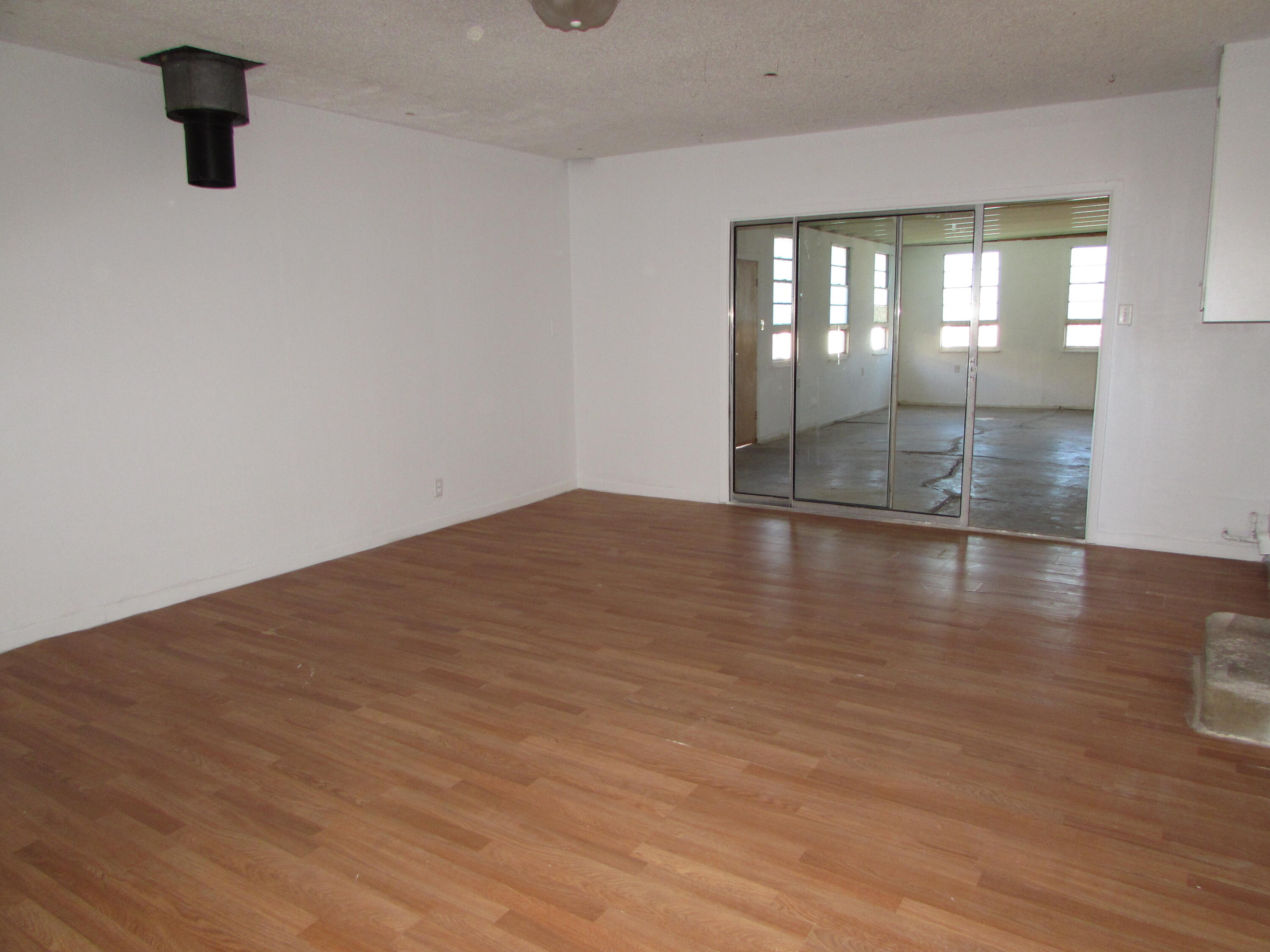 1320 N SECOND Street