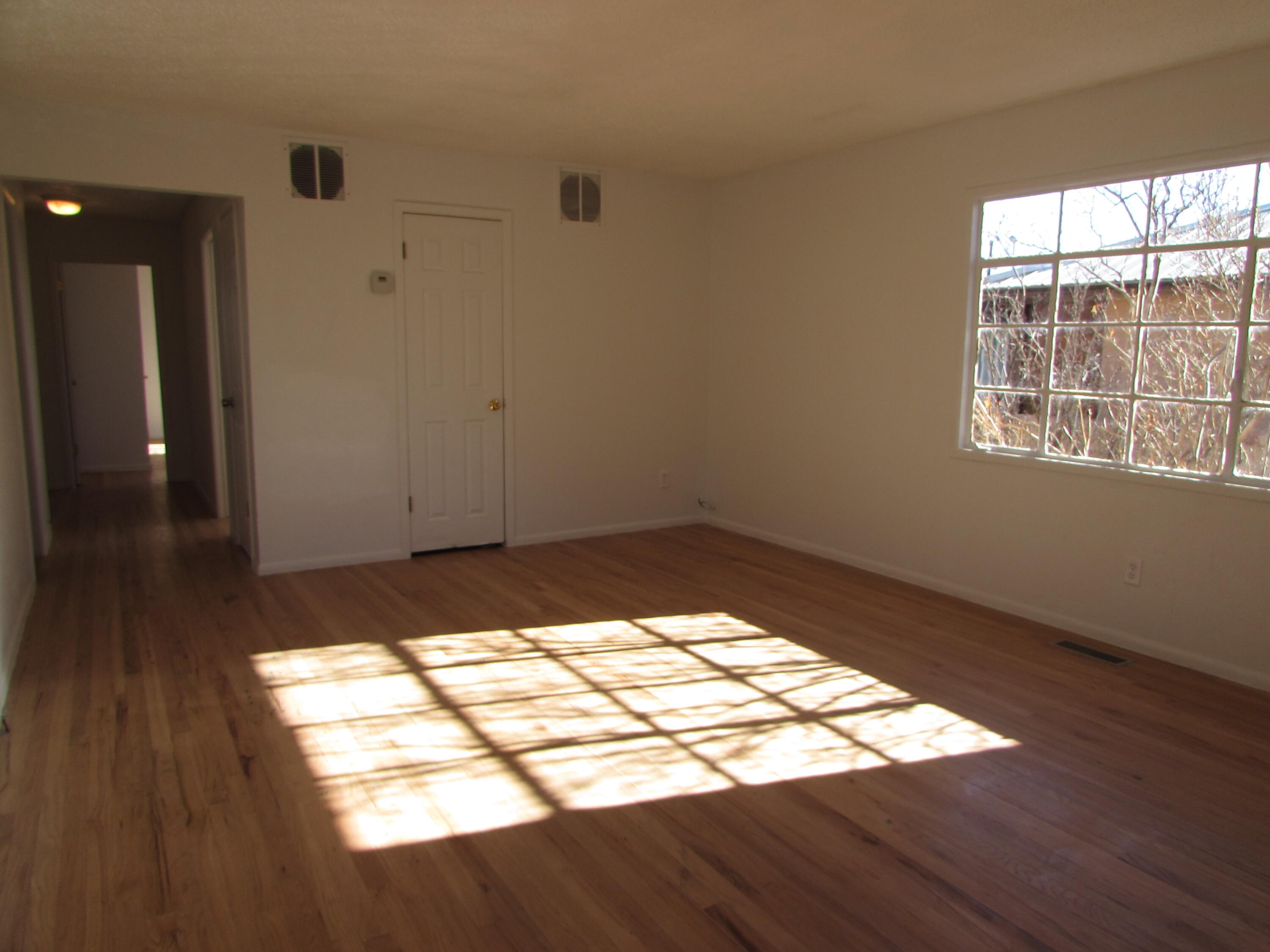 1320 N SECOND Street
