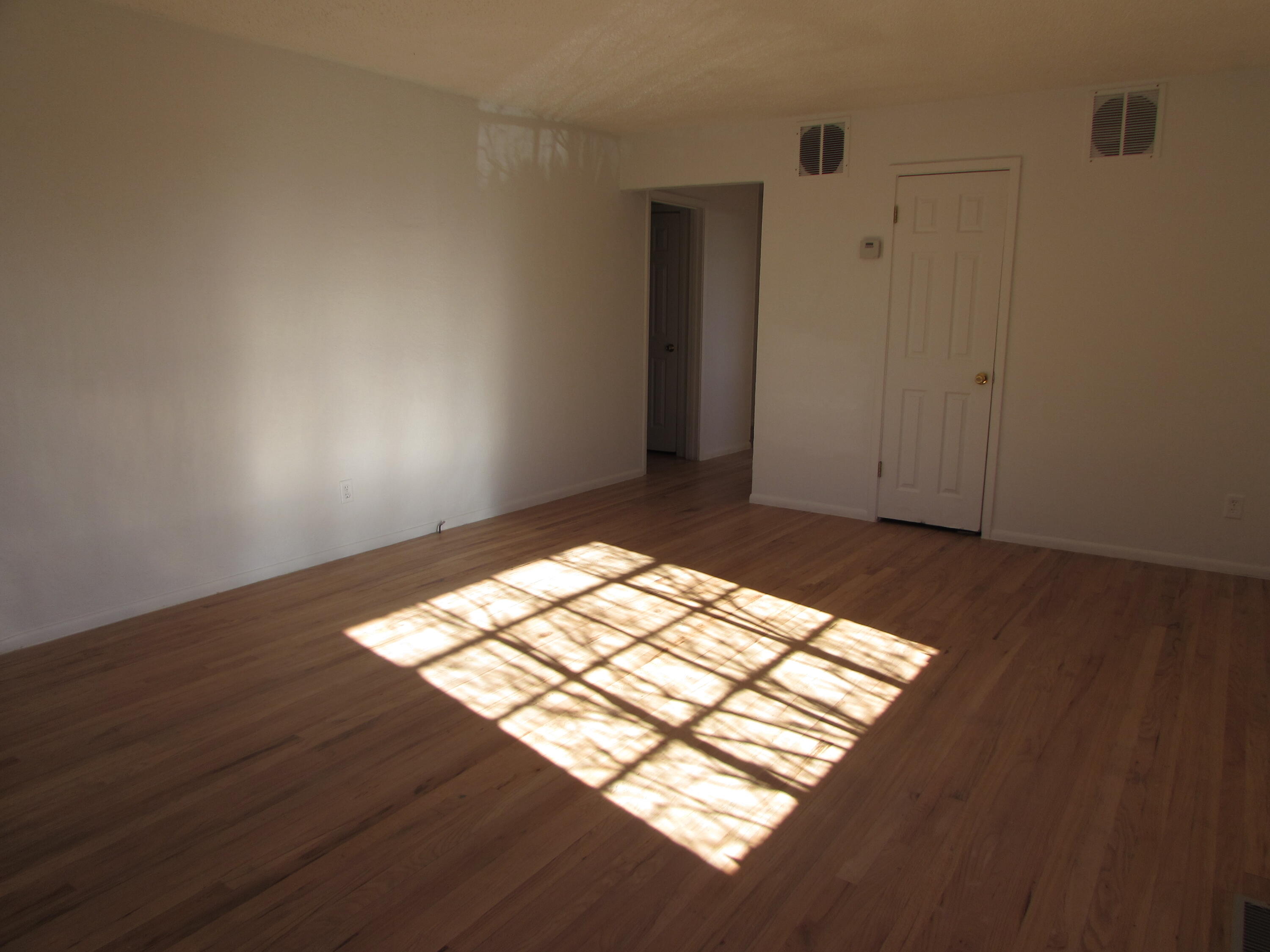 1320 N SECOND Street