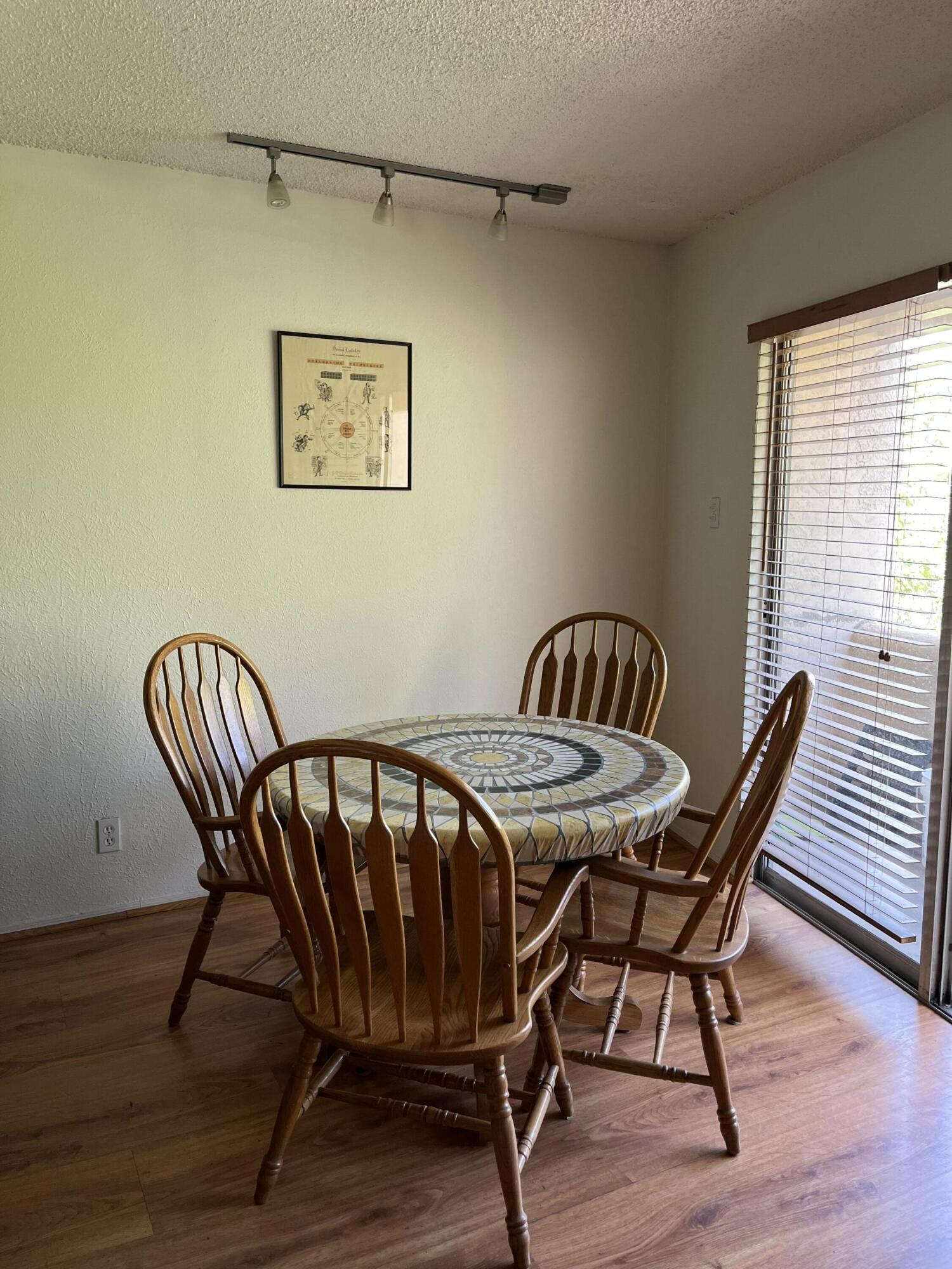 4713 COUNTRY CLUB Lane NW Unit: D4
