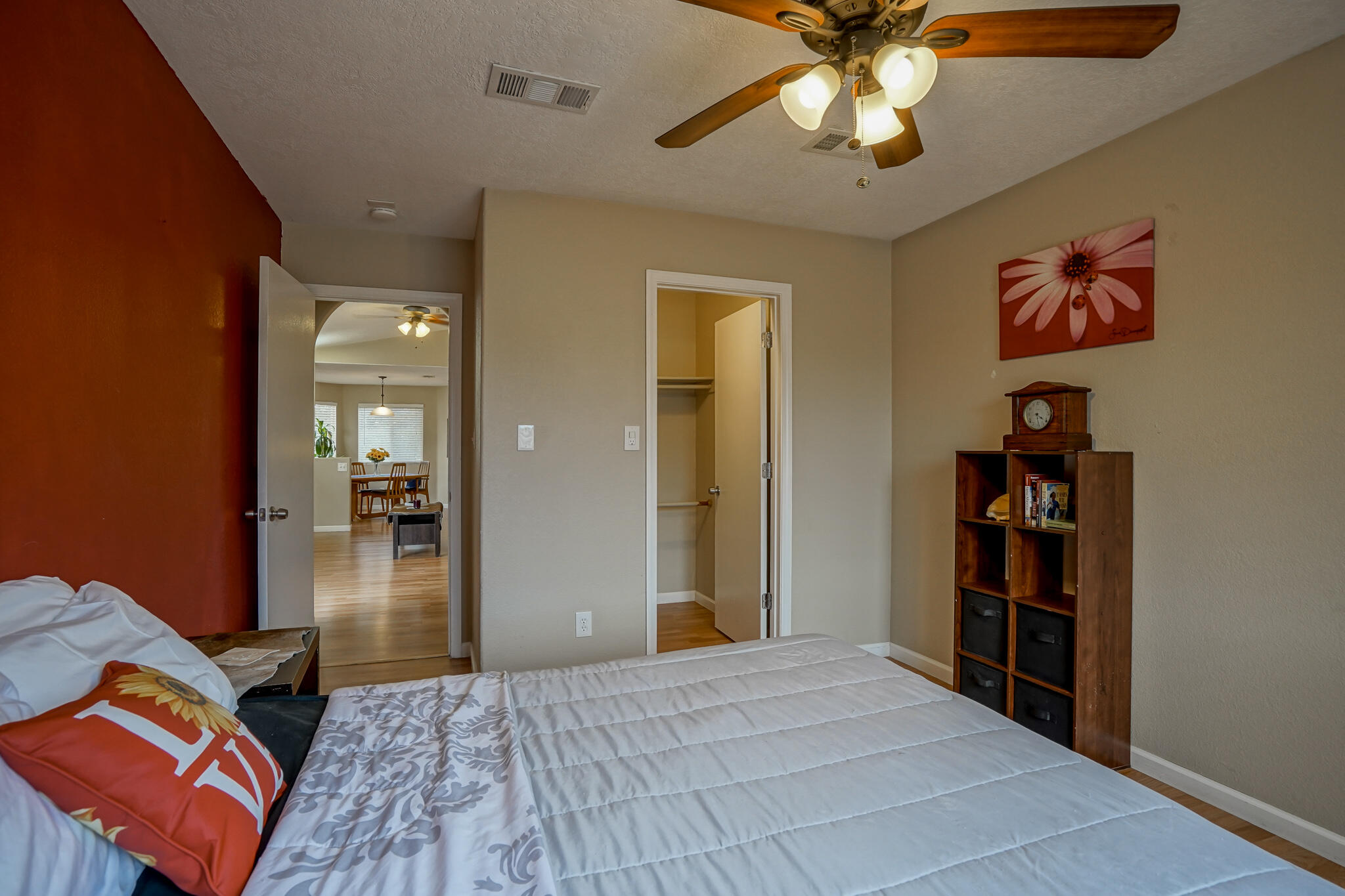 212 CALLE DEL REY SW