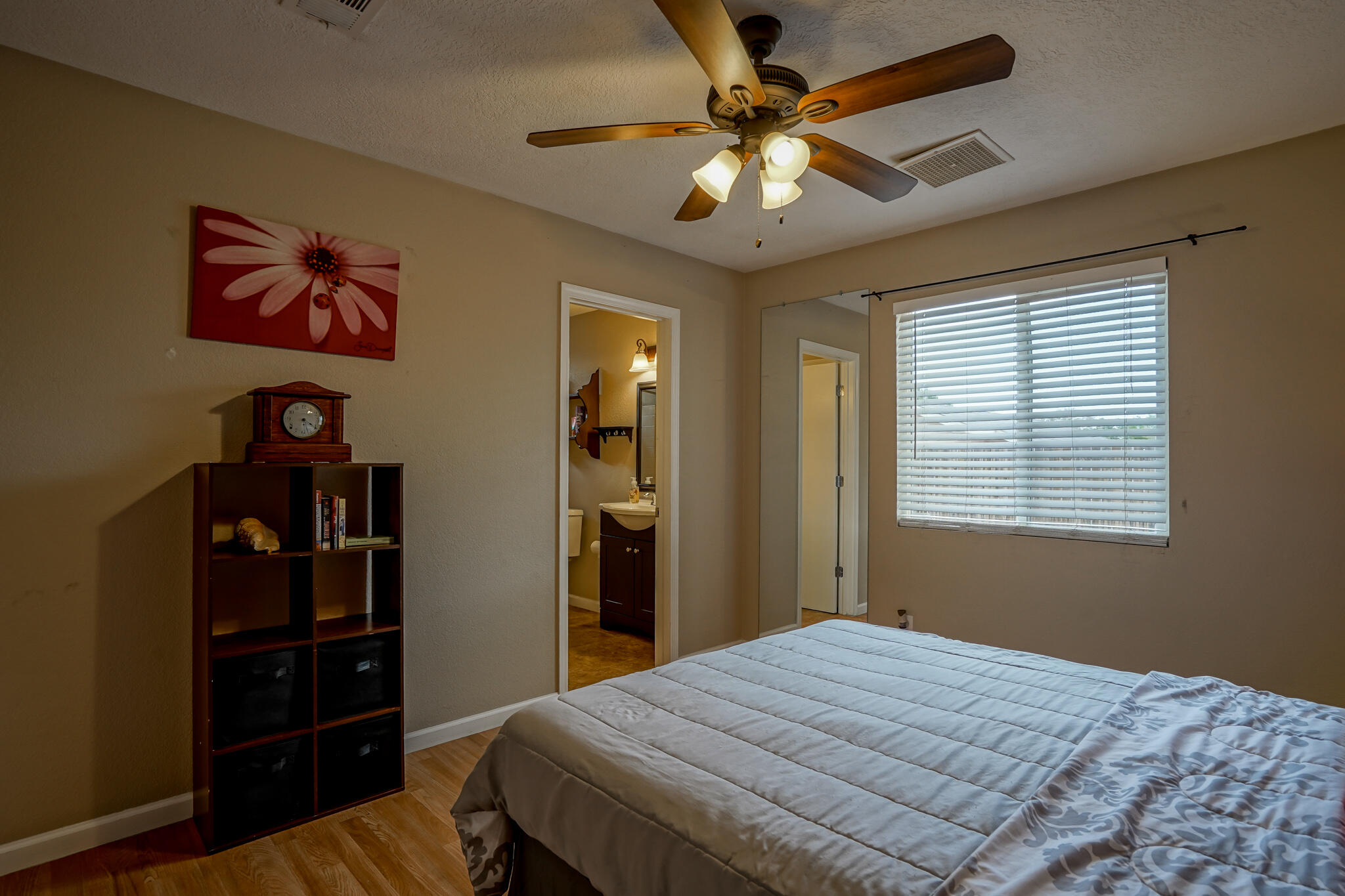 212 CALLE DEL REY SW