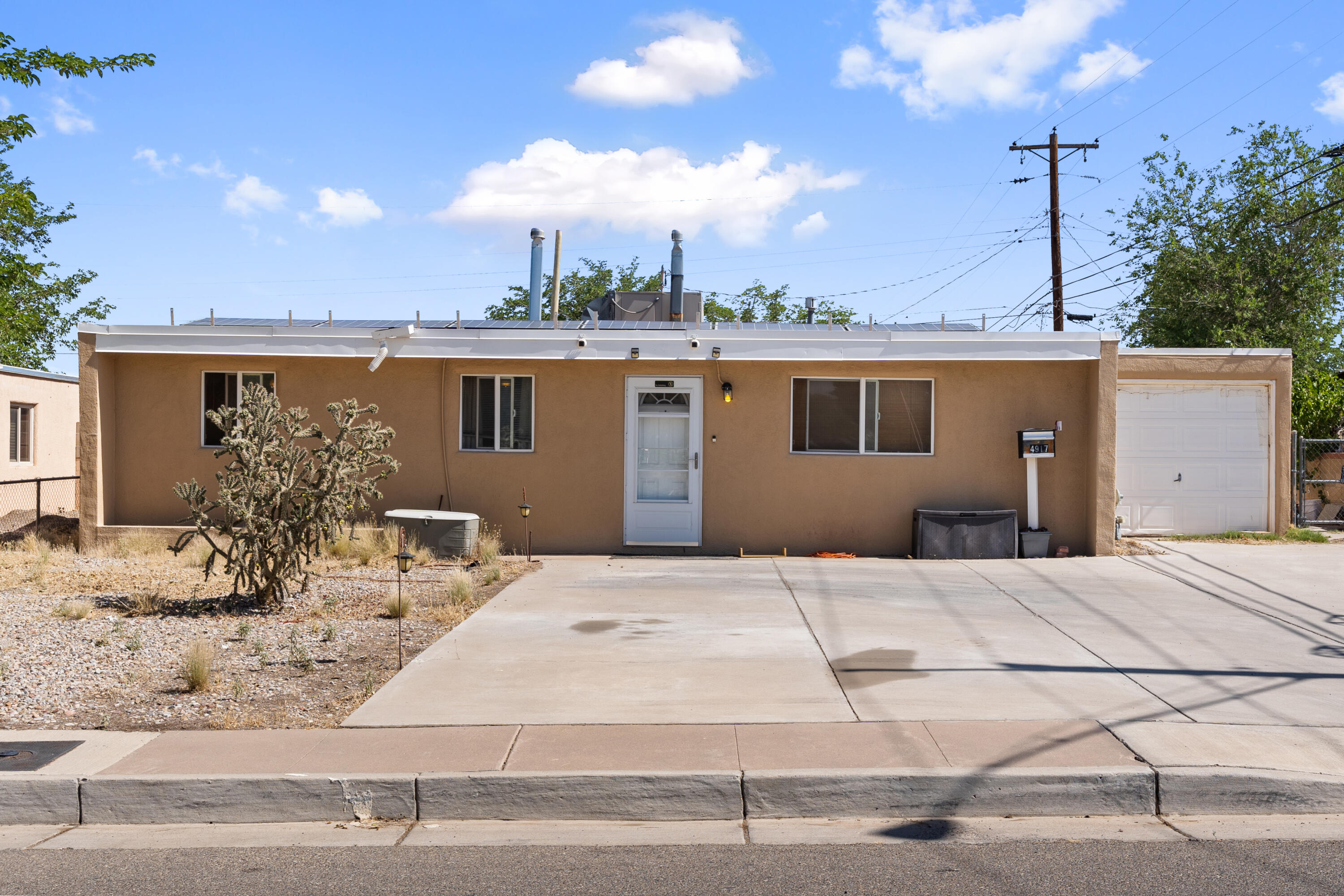 4917 AZTEC Road NE