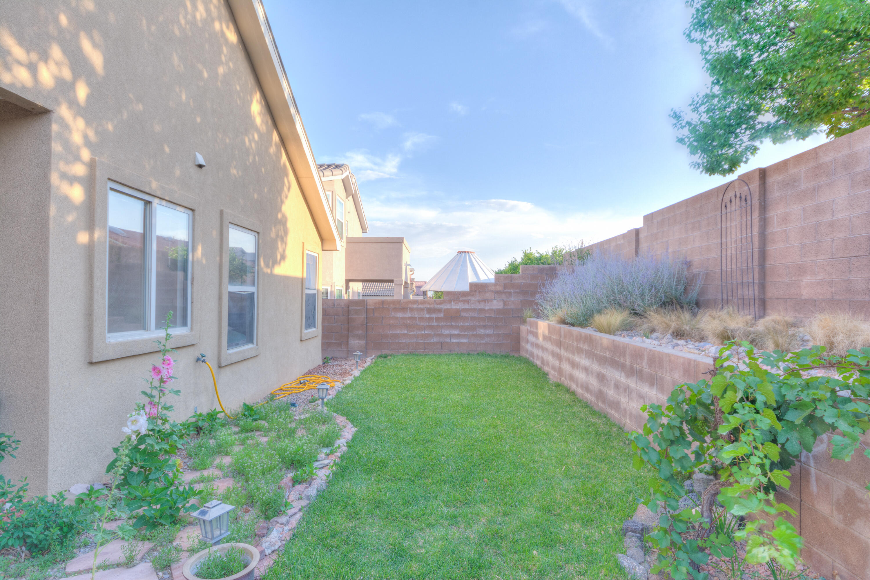 9335 Drolet Drive NW