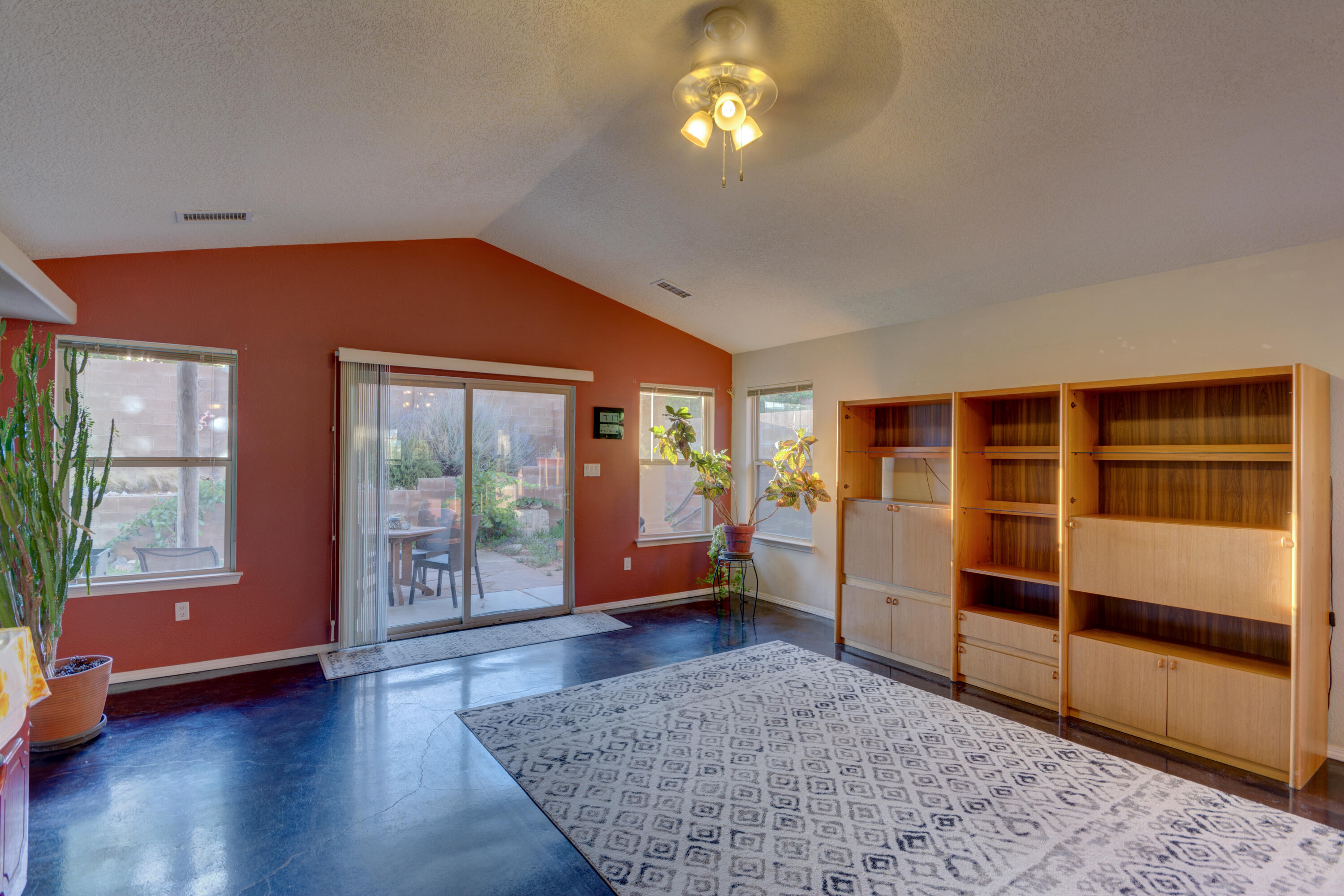 9335 Drolet Drive NW