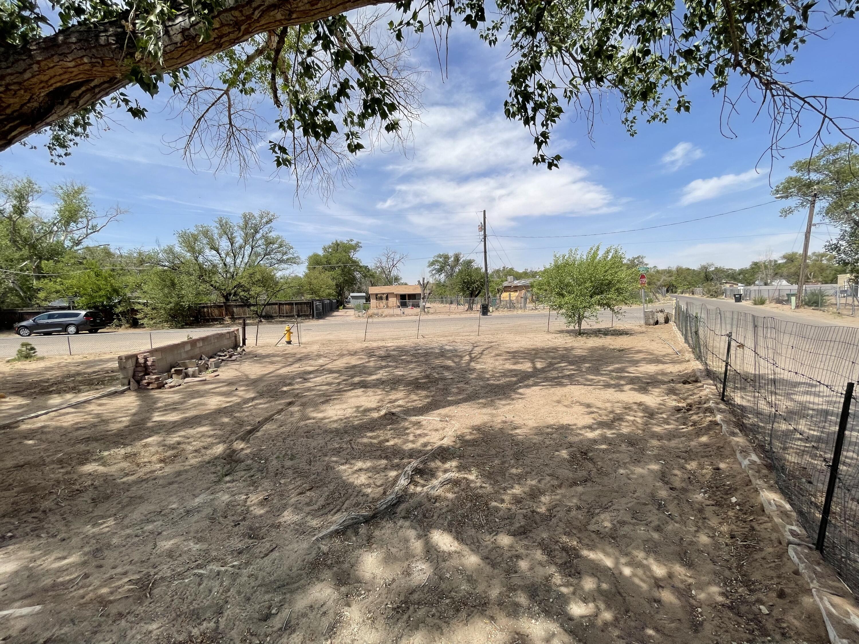 1873 SADORA Road SW