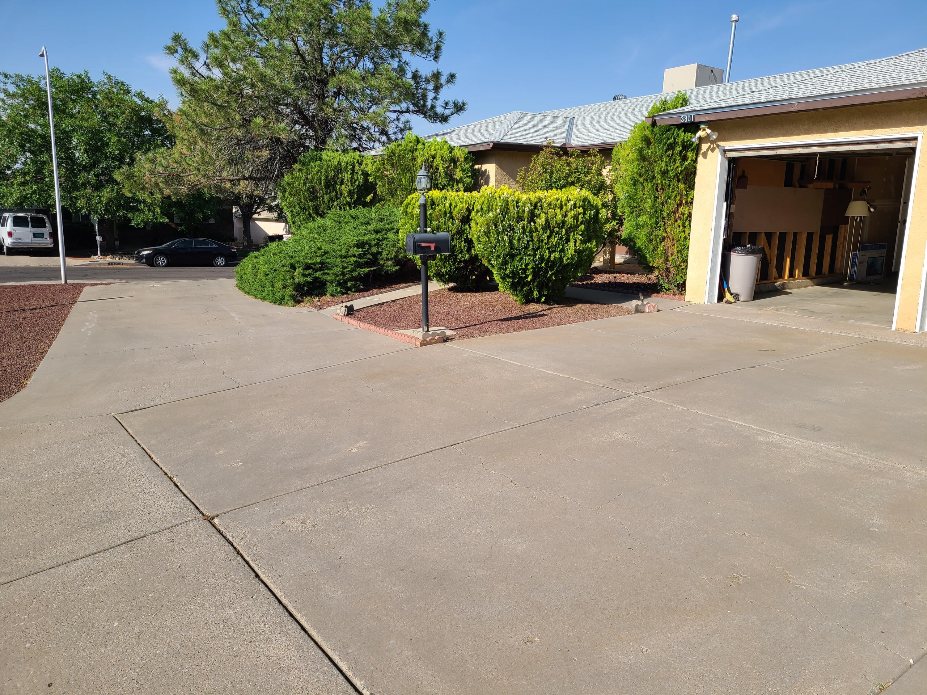 3801 Shenandoah Place NE