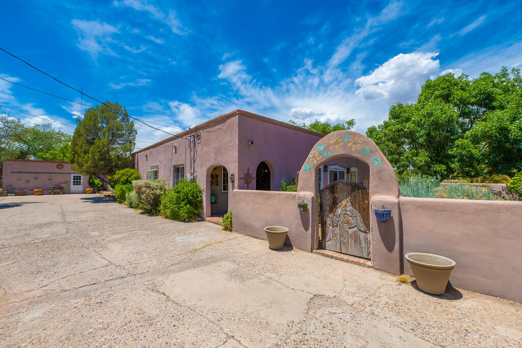 2456 PUEBLO BONITO Court NW