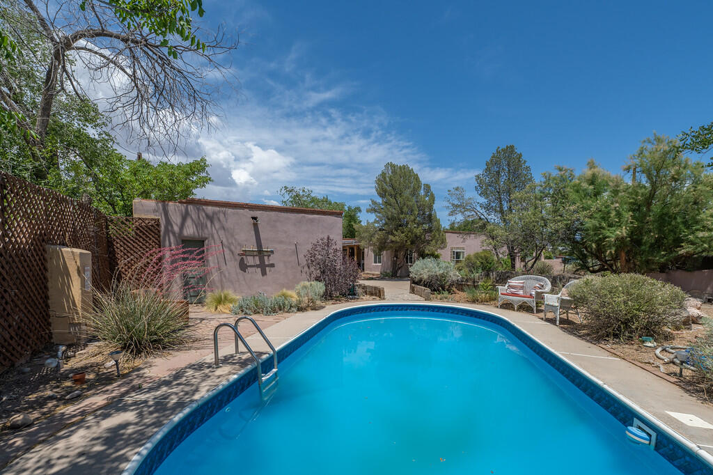 2456 PUEBLO BONITO Court NW
