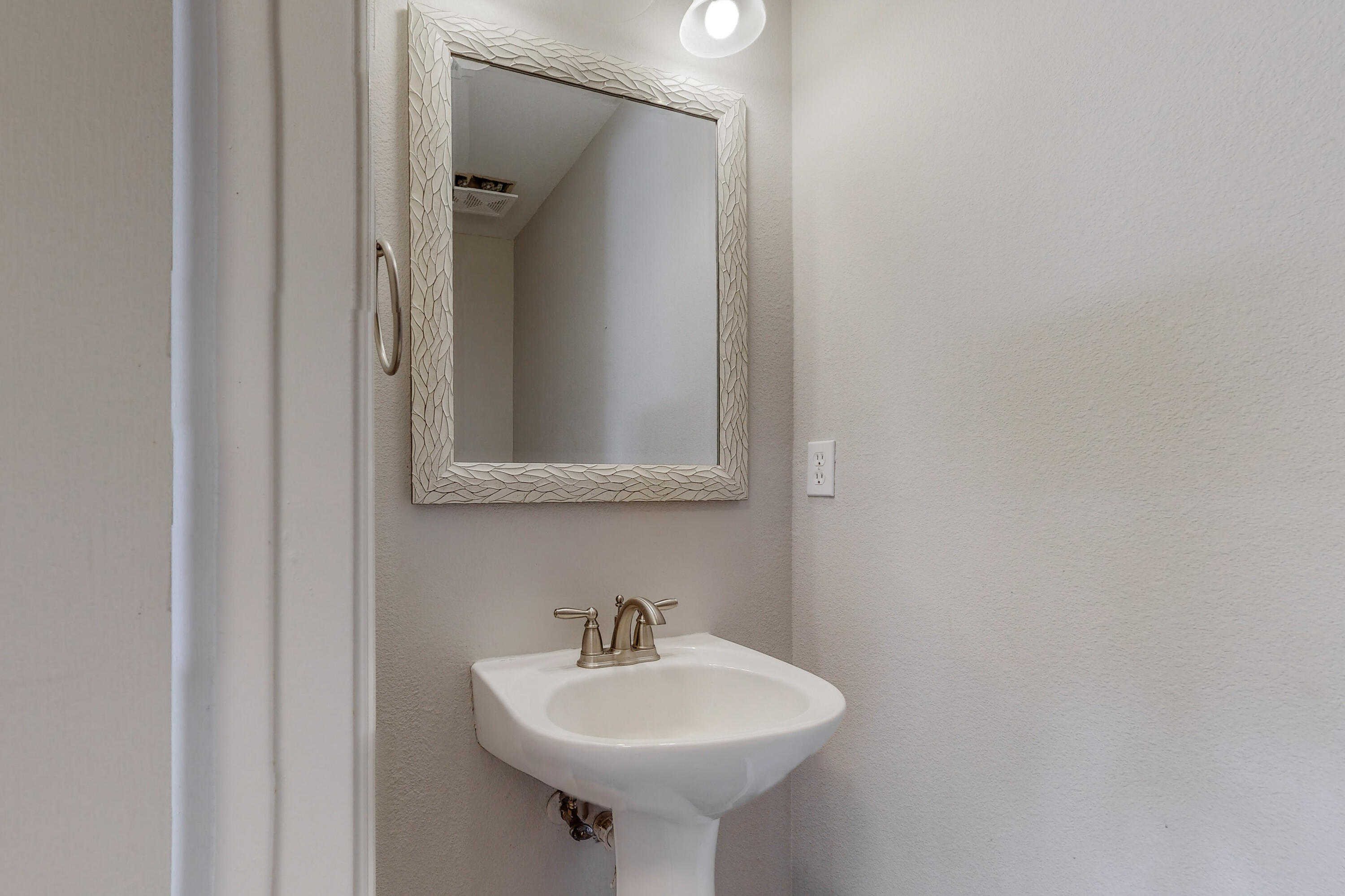 213 BOOT HILL Loop SW