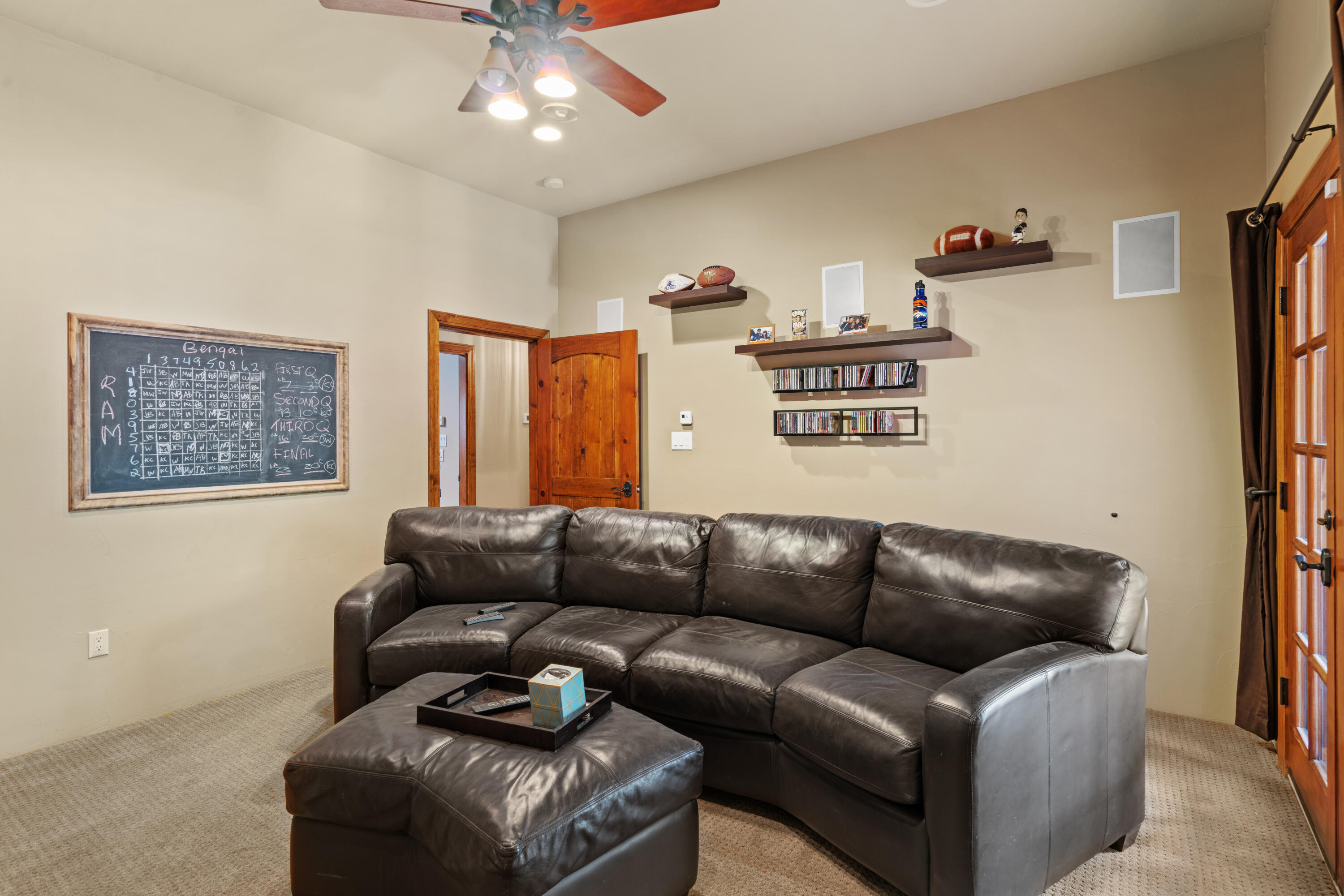 9005 N 4TH Street NW