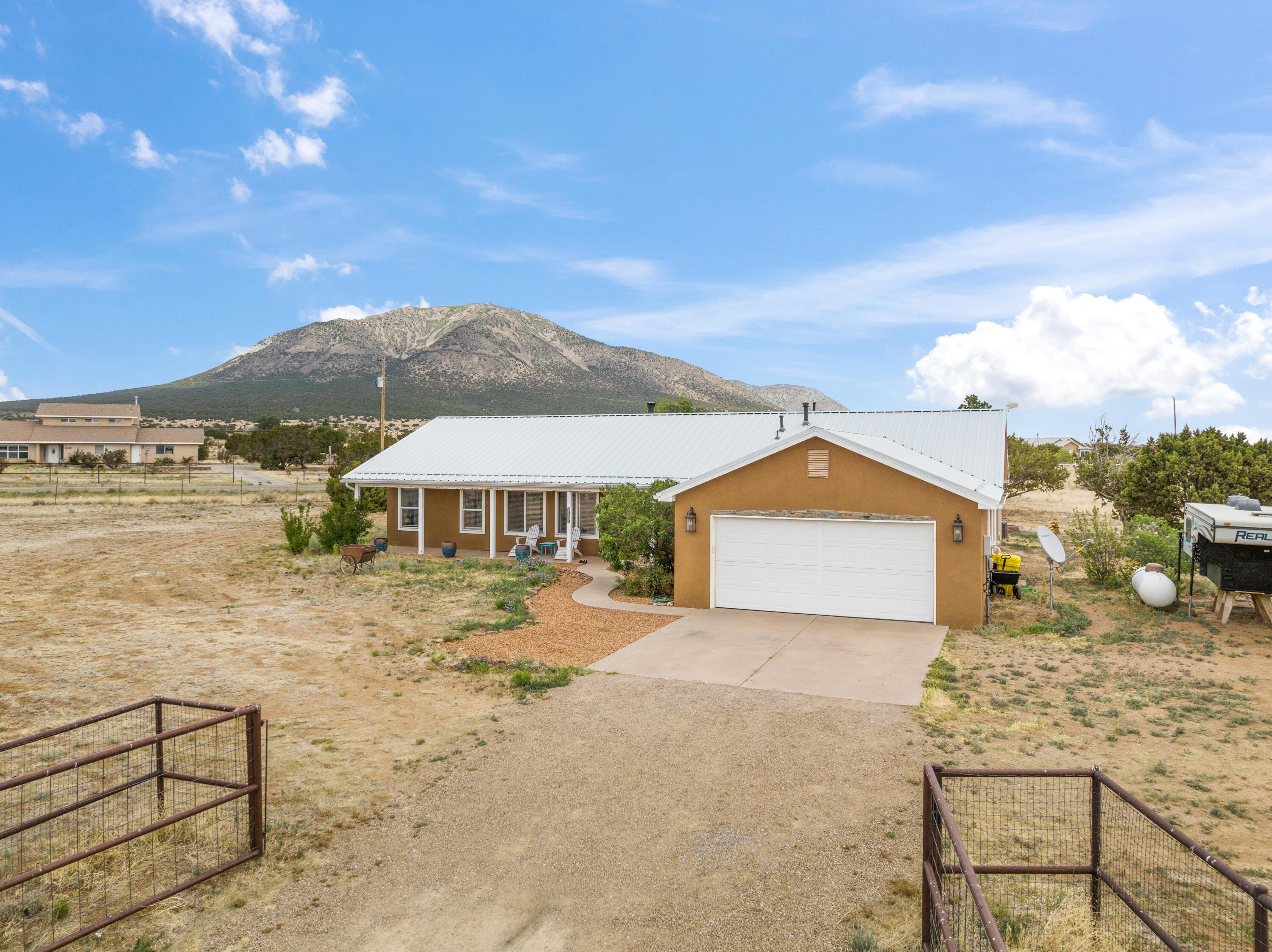 31 San Miguel Road
