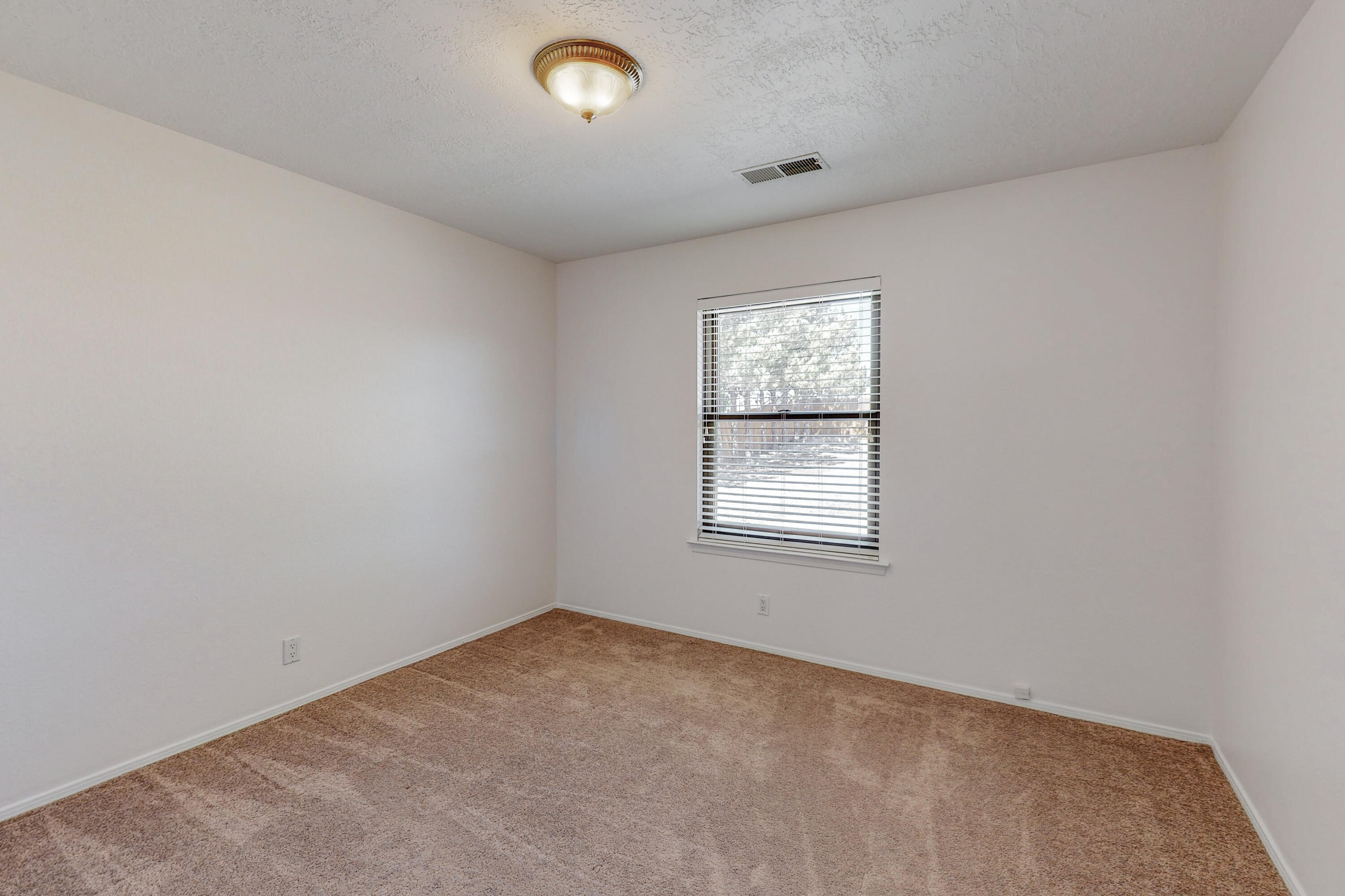 307 COLORADO MOUNTAIN Road NE