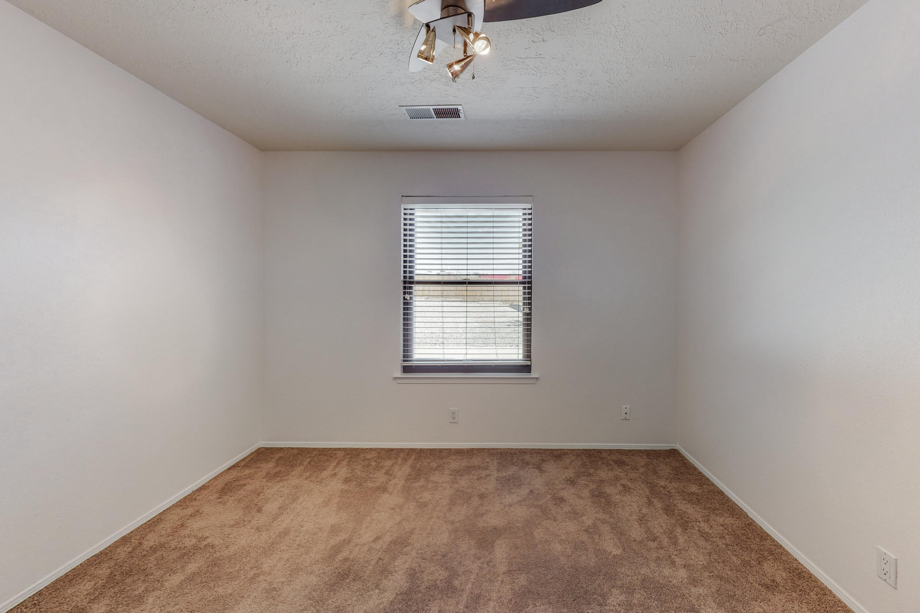 307 COLORADO MOUNTAIN Road NE