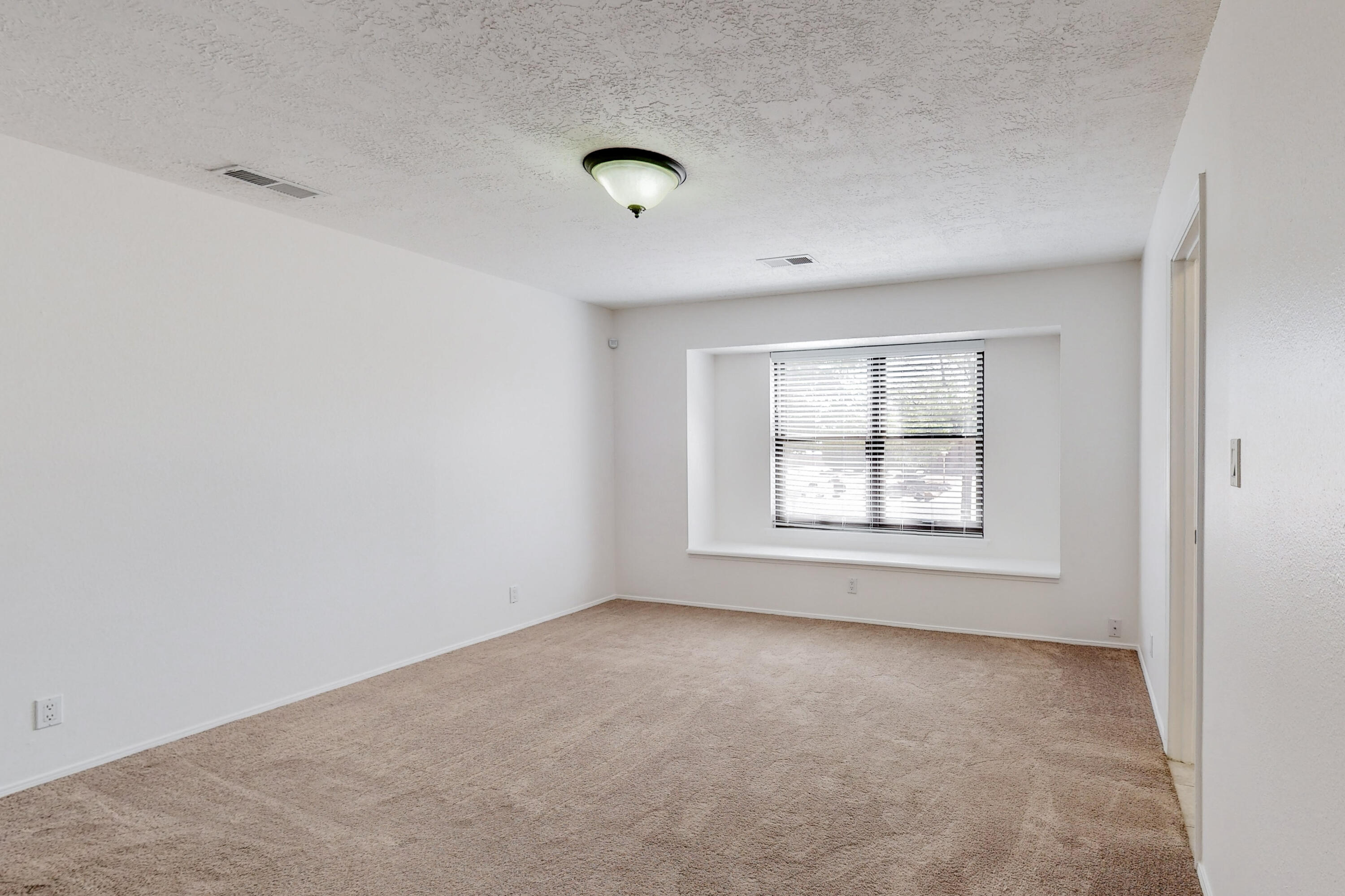 307 COLORADO MOUNTAIN Road NE