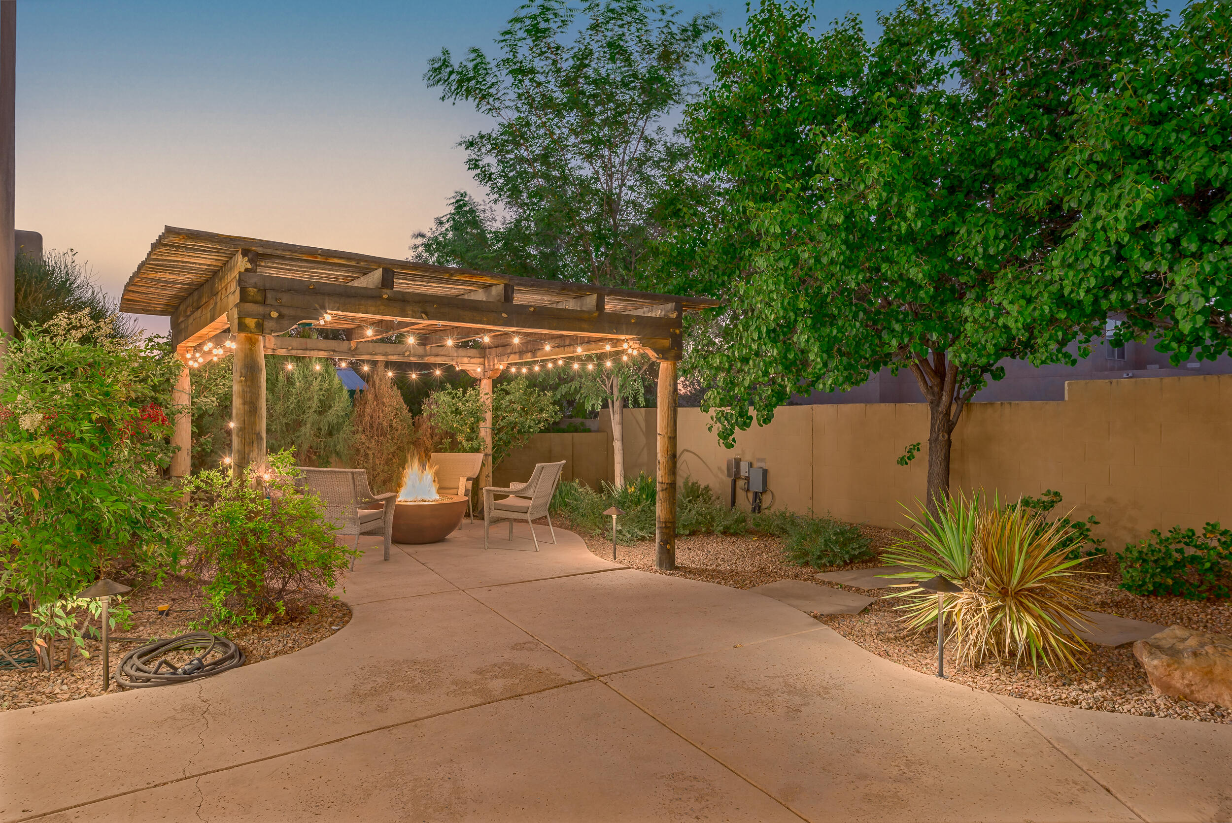 9247 APACHE PINE Way NE