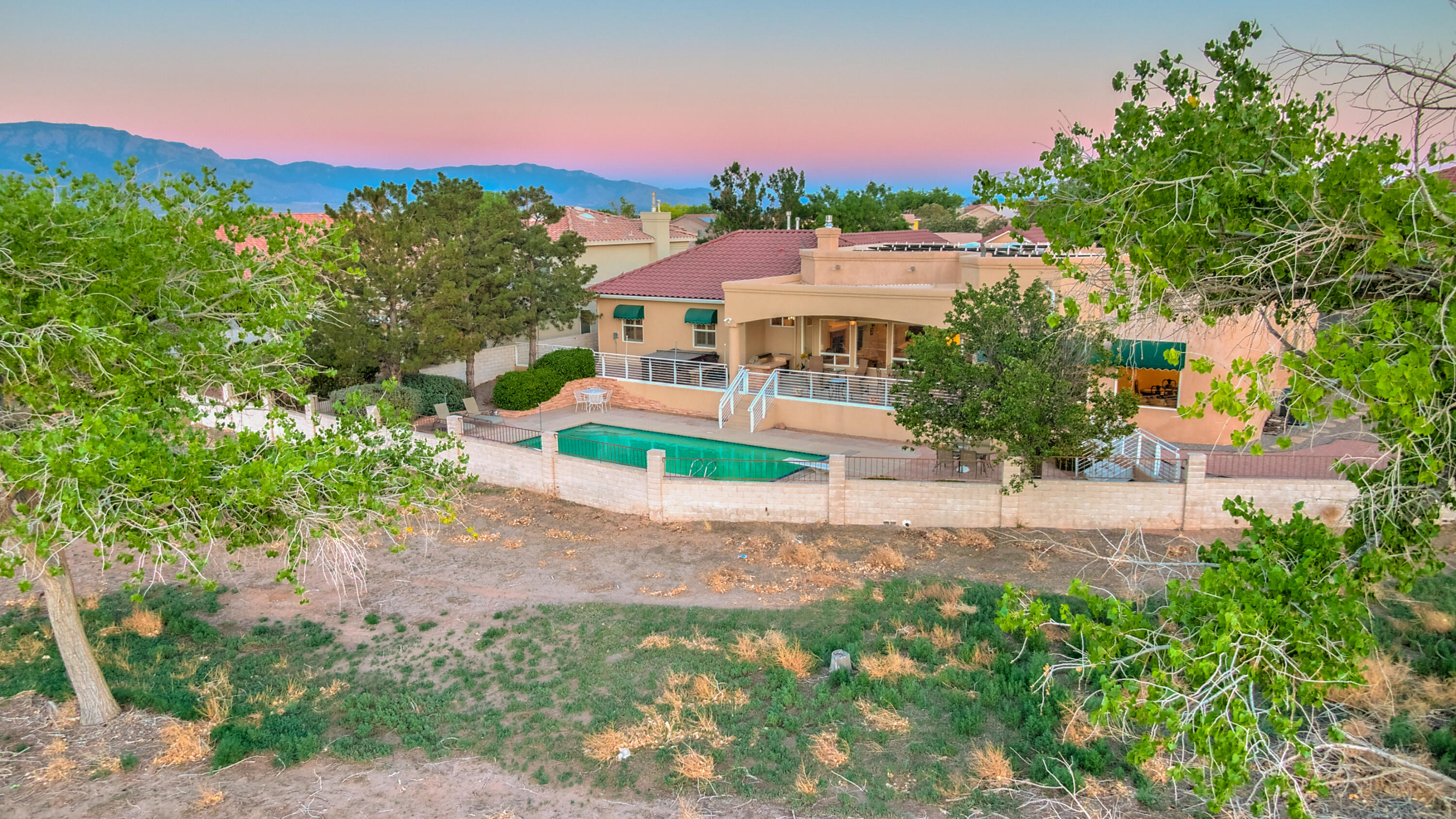 3470 WHITE HORSE Drive SE