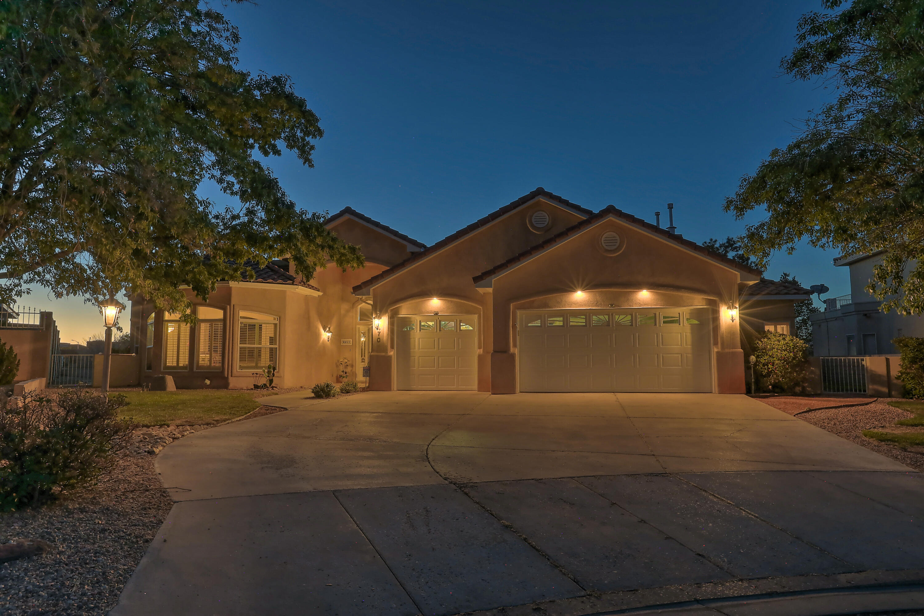 3470 WHITE HORSE Drive SE