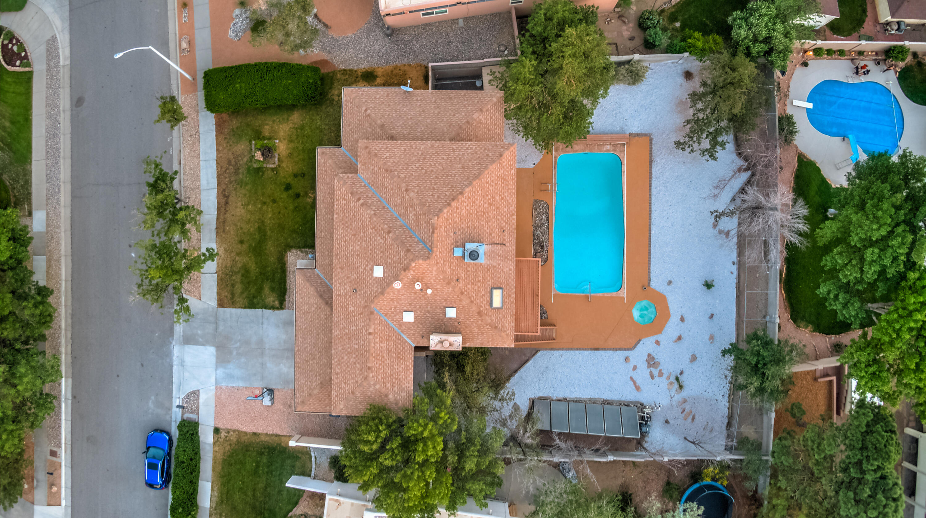 5001 CALLE DEL CIELO NE