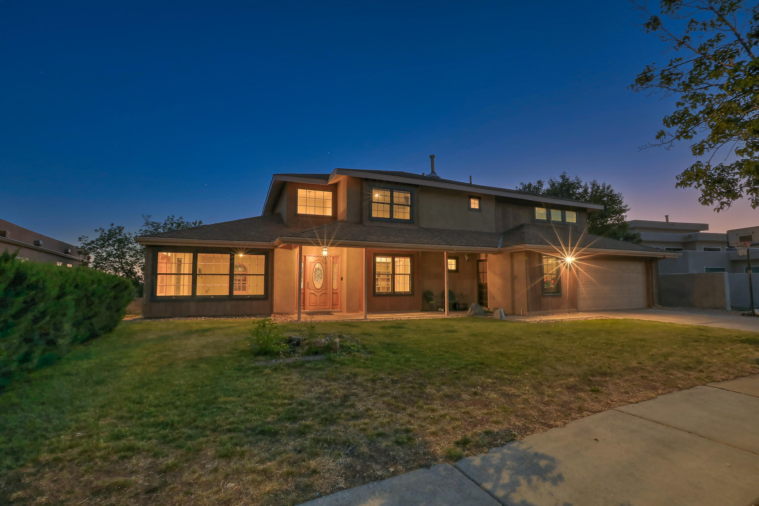 5001 CALLE DEL CIELO NE