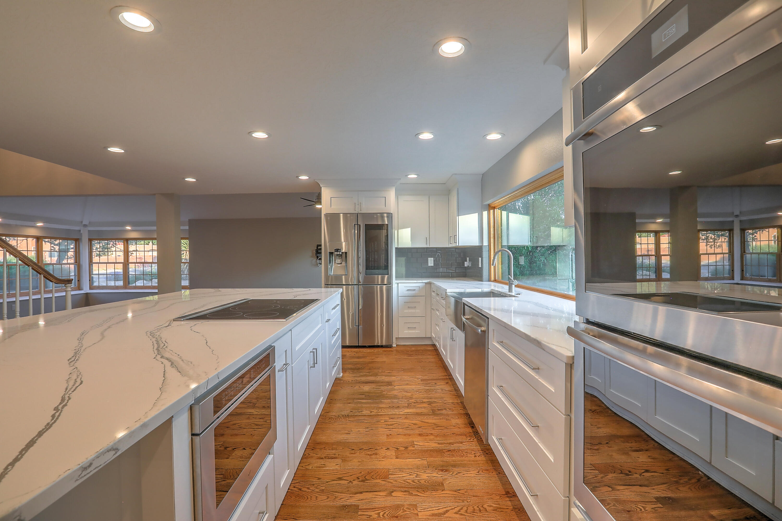 5001 CALLE DEL CIELO NE
