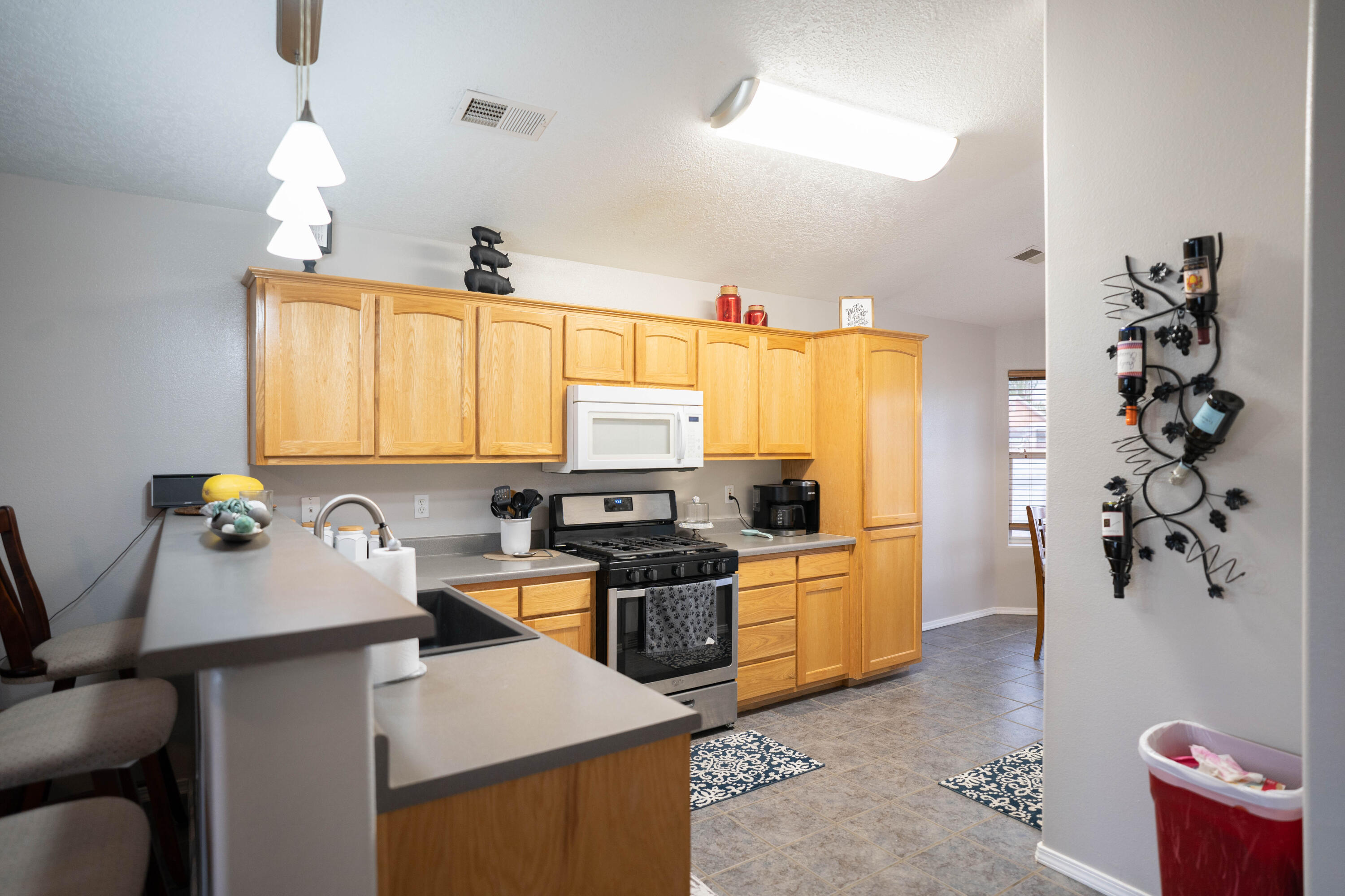 2002 VALLEY VIEW Drive SW