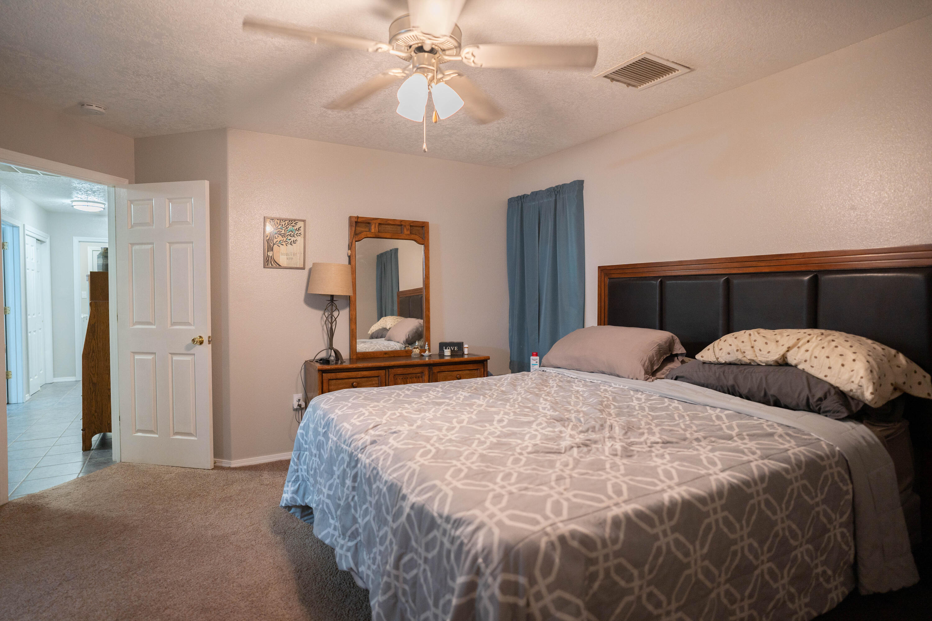 2002 VALLEY VIEW Drive SW