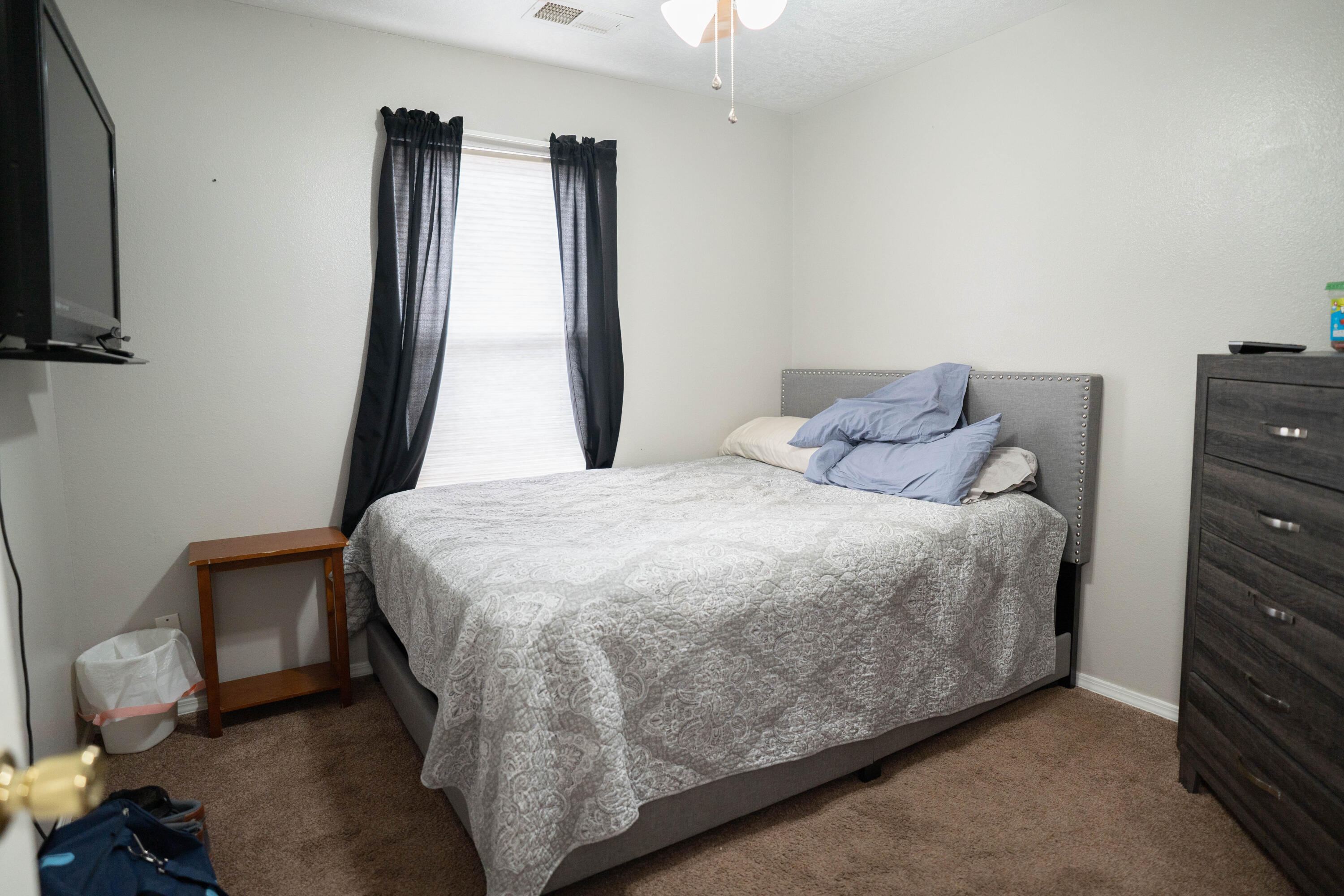2002 VALLEY VIEW Drive SW