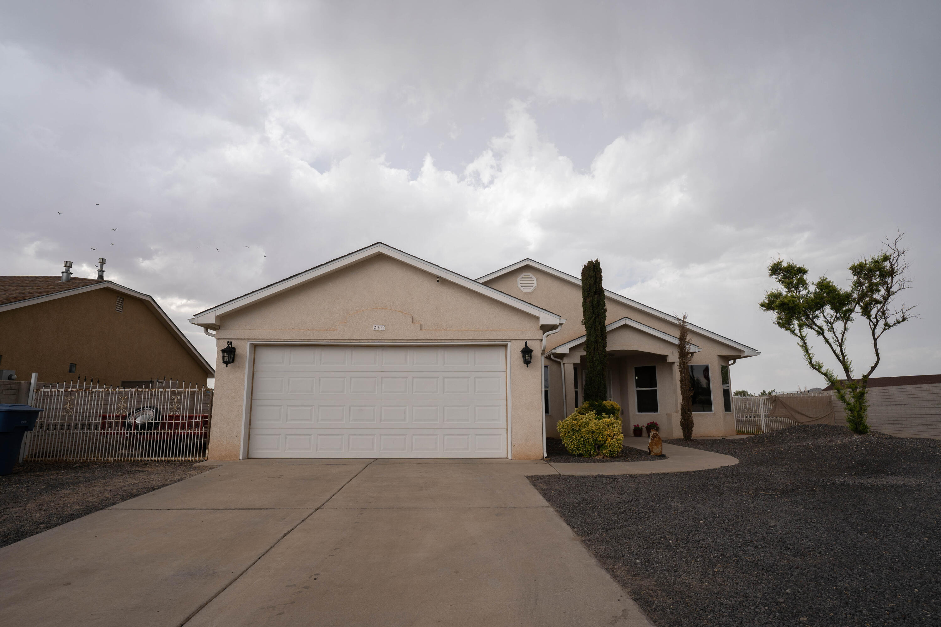 2002 VALLEY VIEW Drive SW