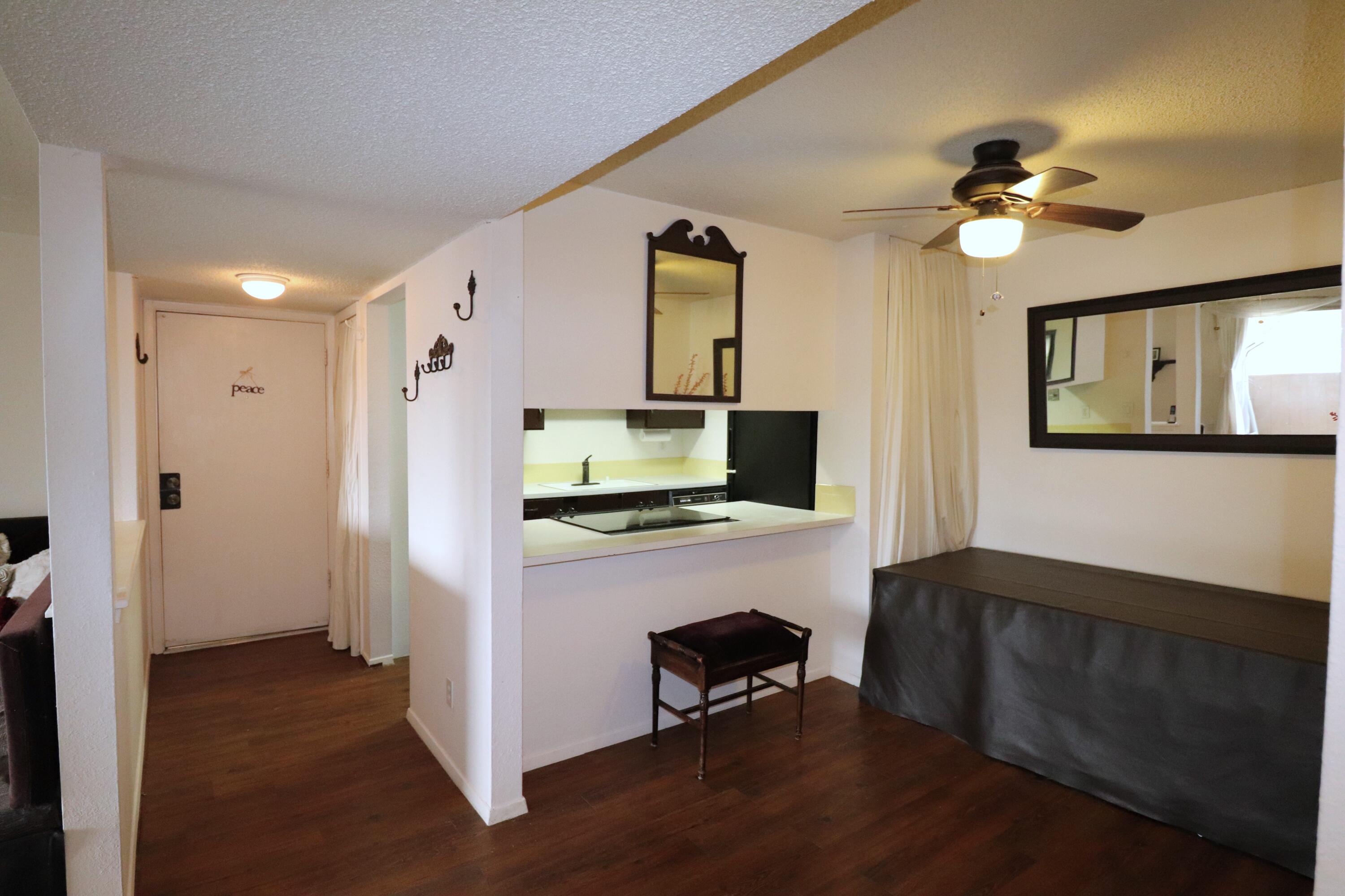 3825 MONTGOMERY Boulevard NE Unit: 133