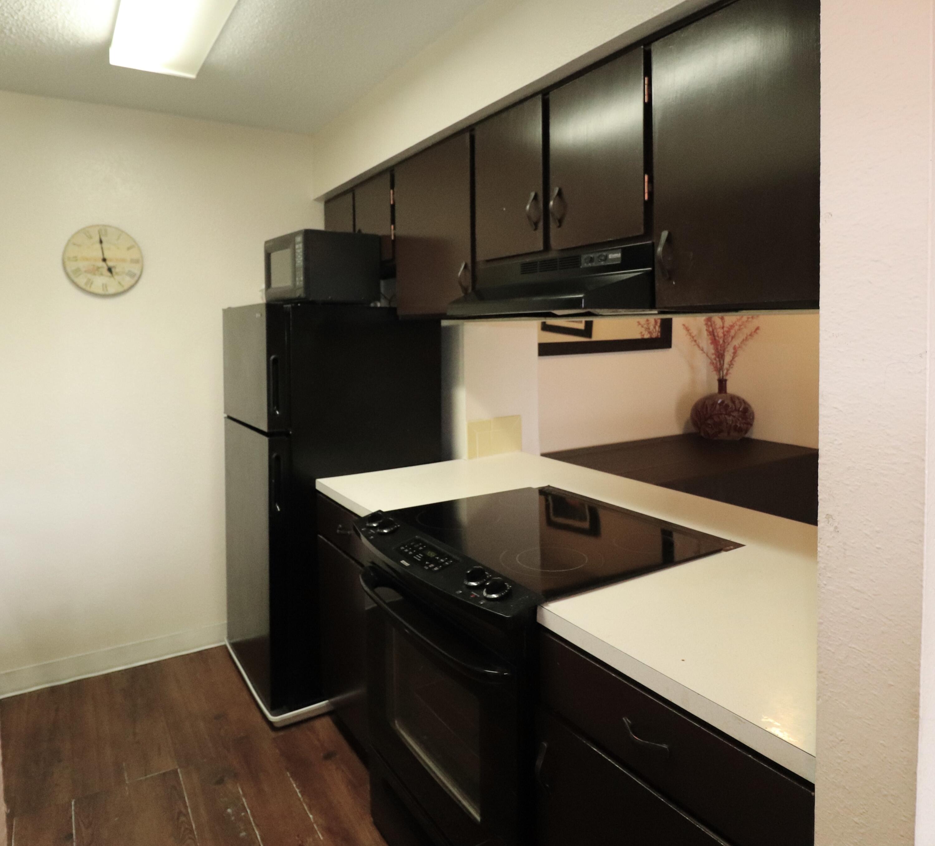 3825 MONTGOMERY Boulevard NE Unit: 133