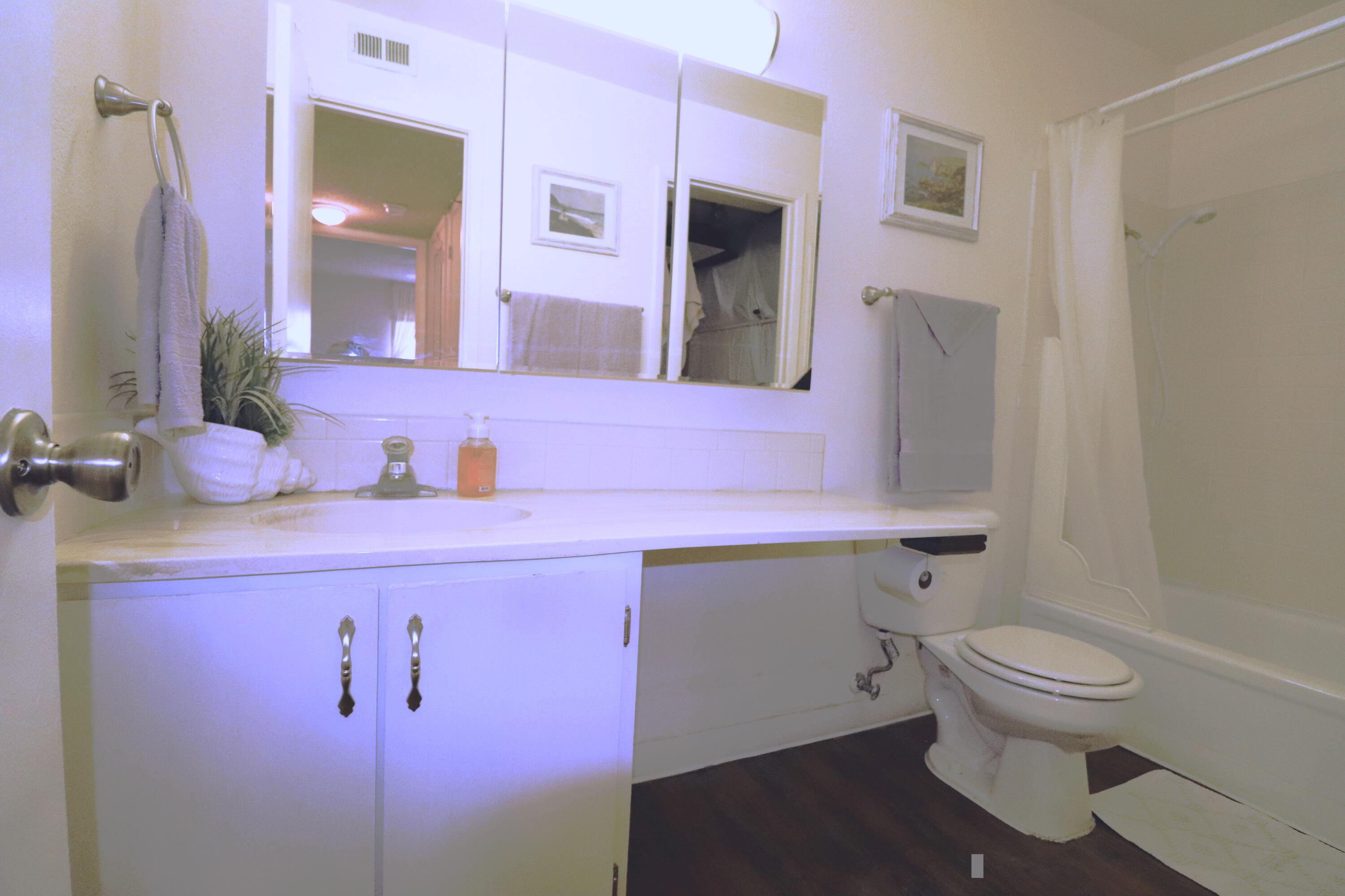 3825 MONTGOMERY Boulevard NE Unit: 133