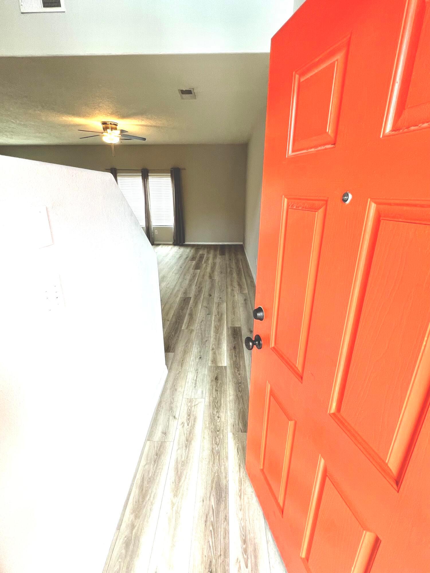 7648 Calle Comodo