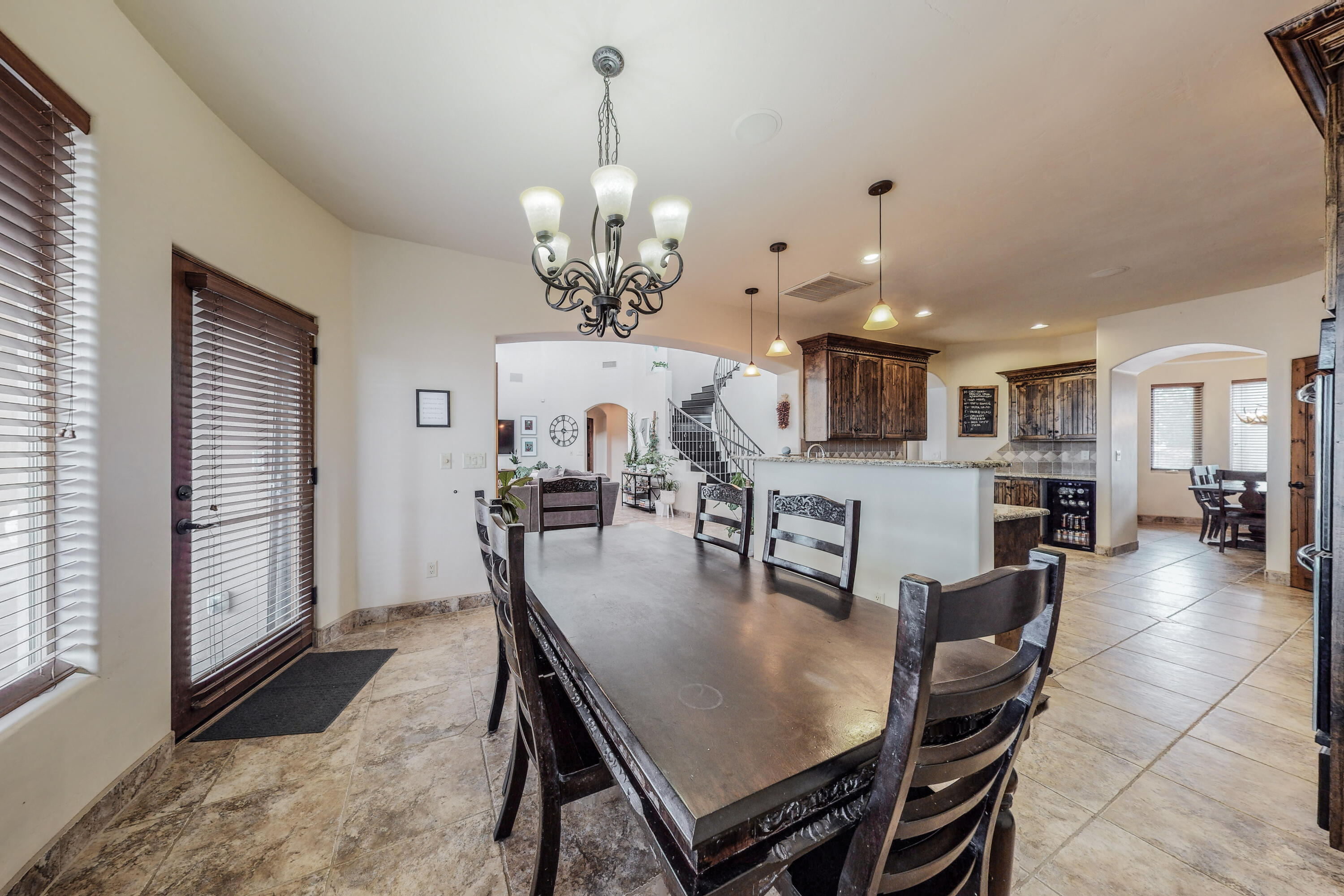 3114 CAMPECHE Road NE