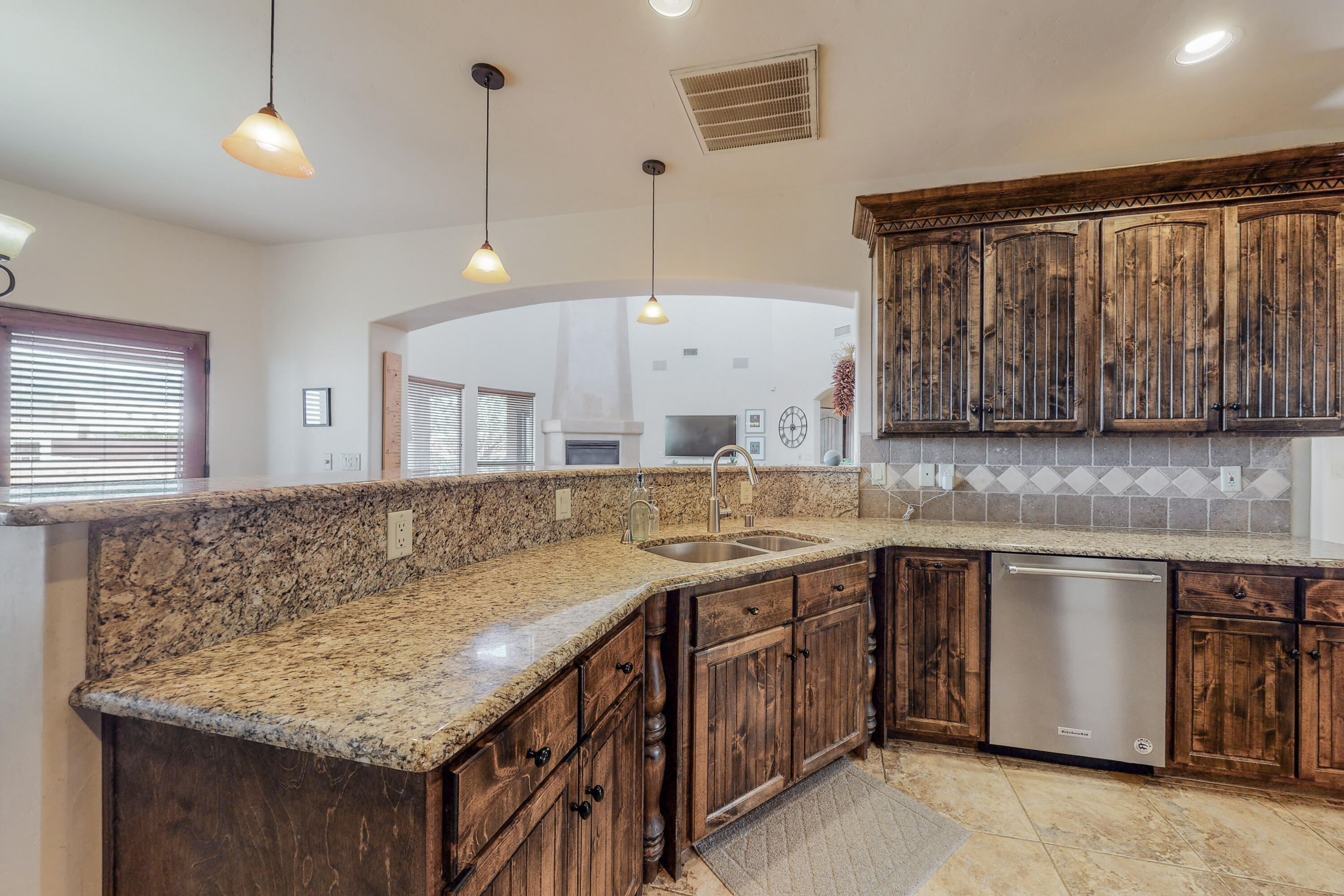 3114 CAMPECHE Road NE