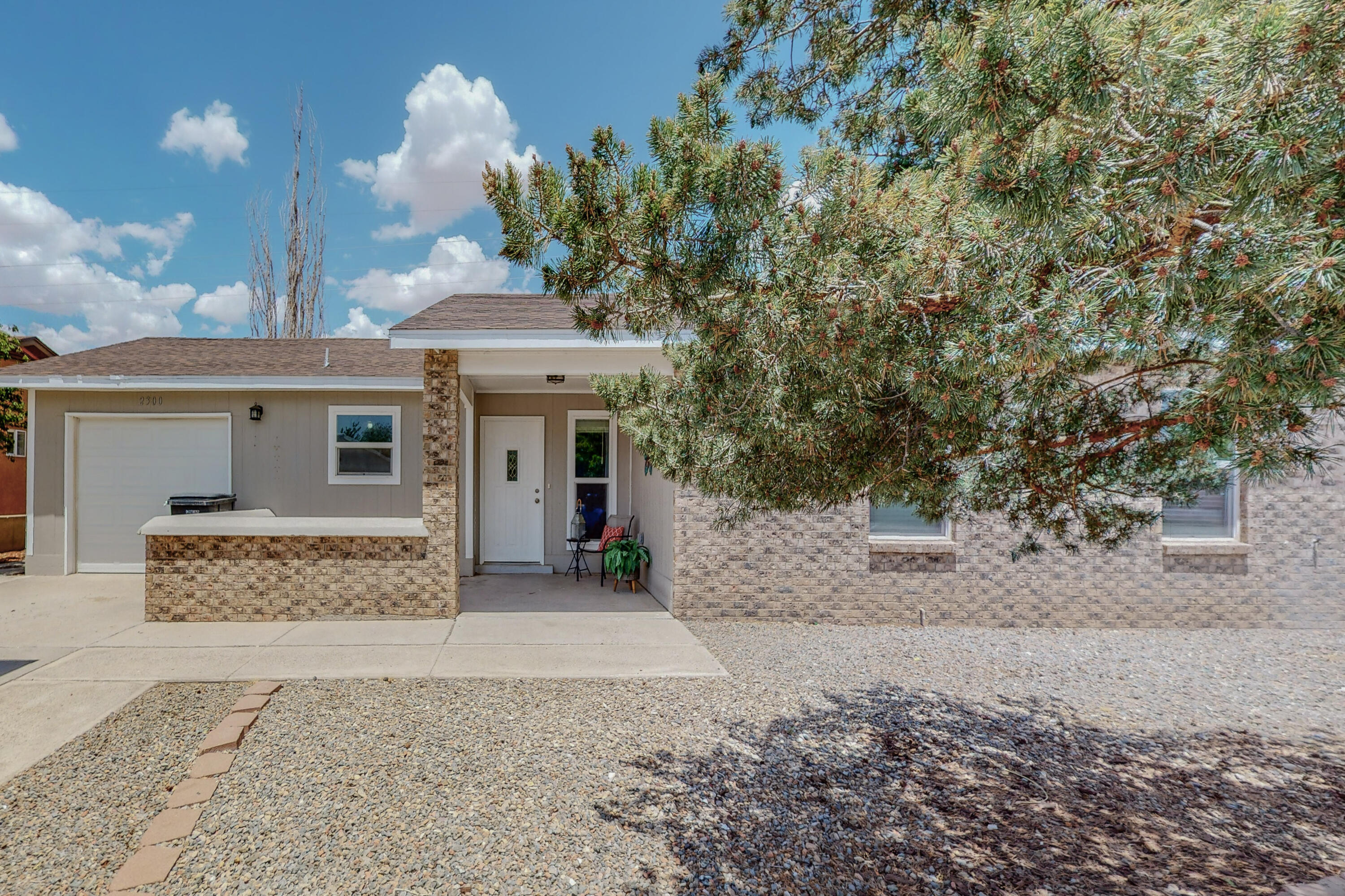 2300 LEMA Road SE