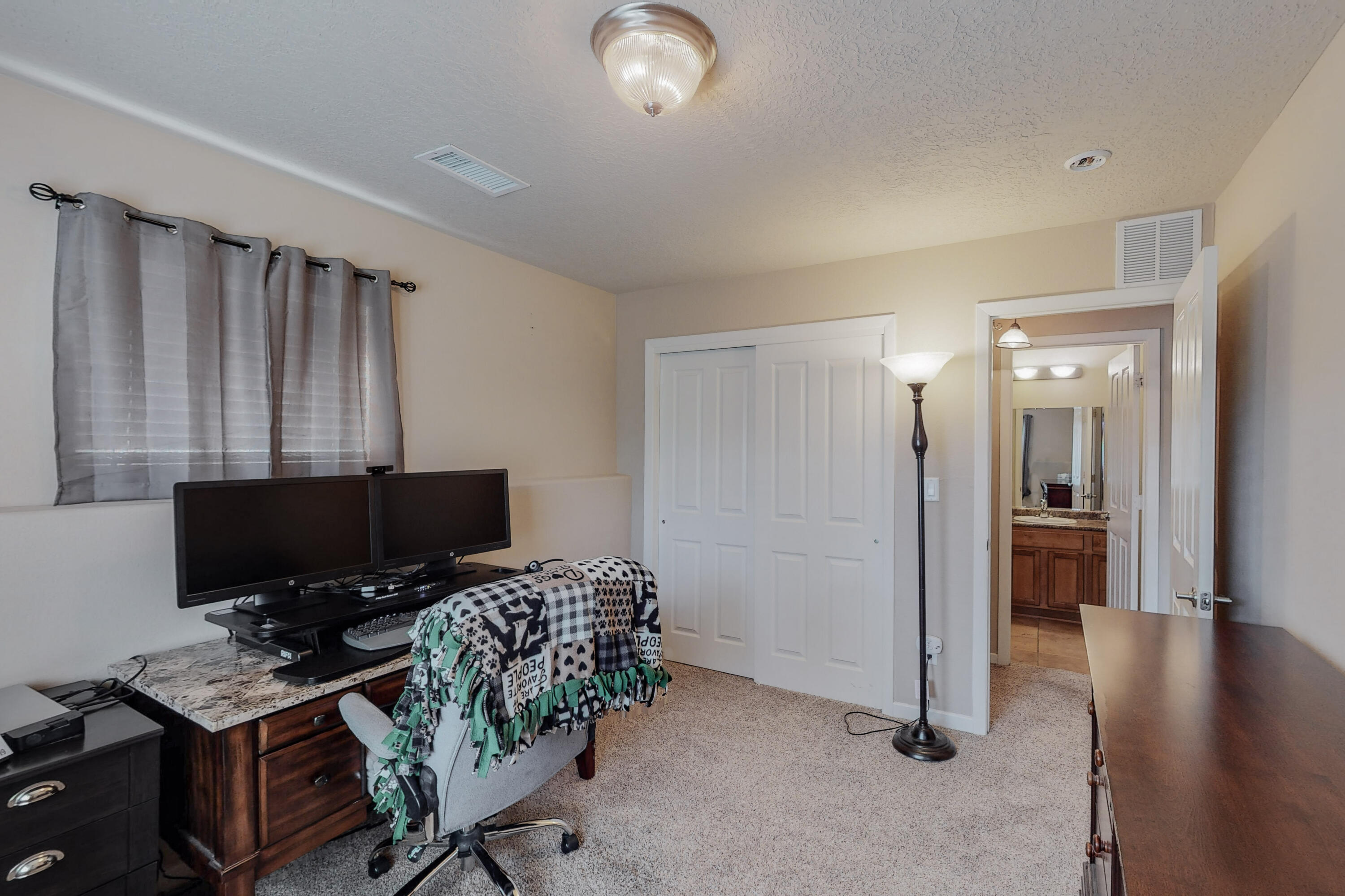 1364 REYNOSA Loop SE
