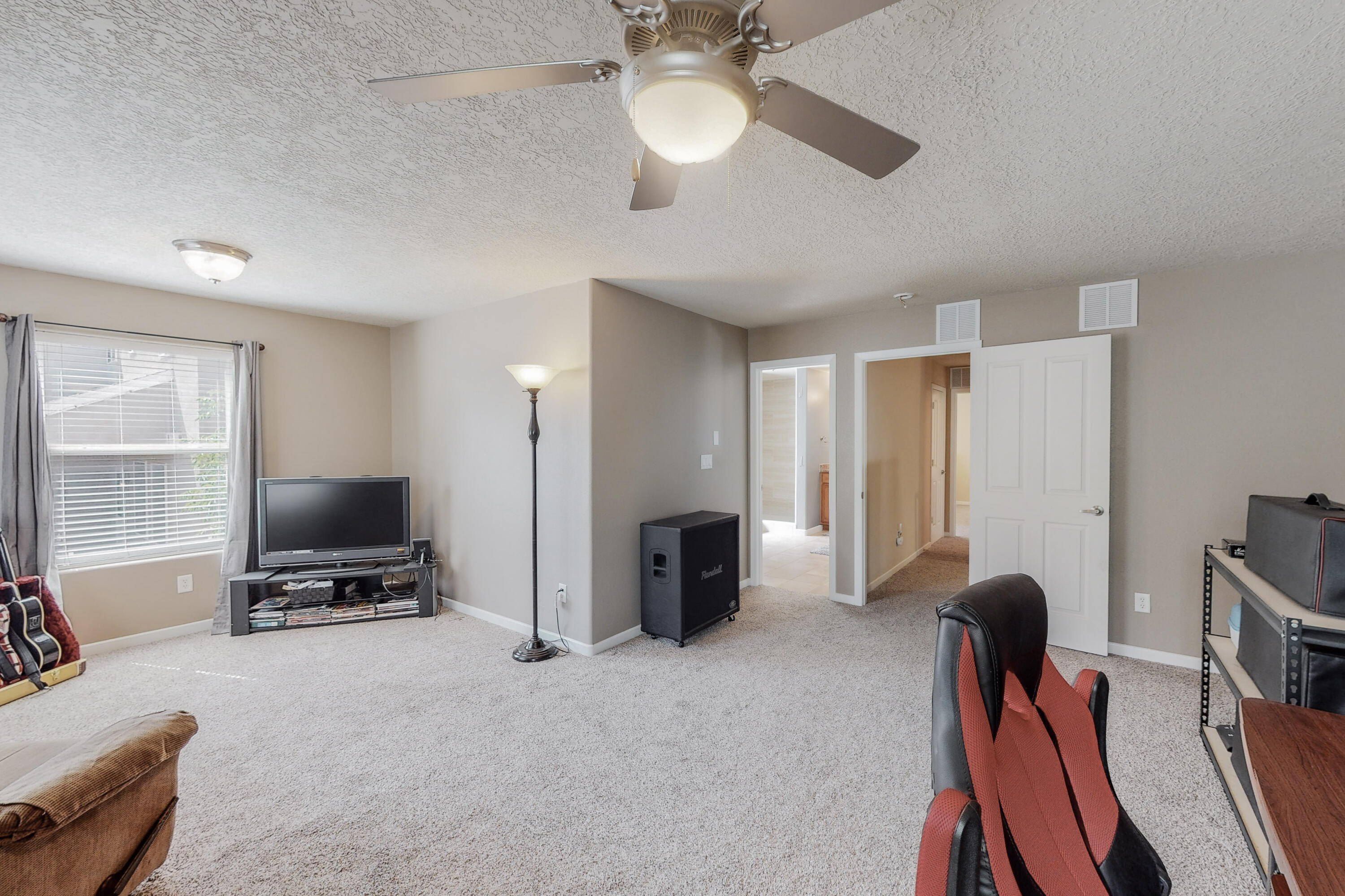 1364 REYNOSA Loop SE