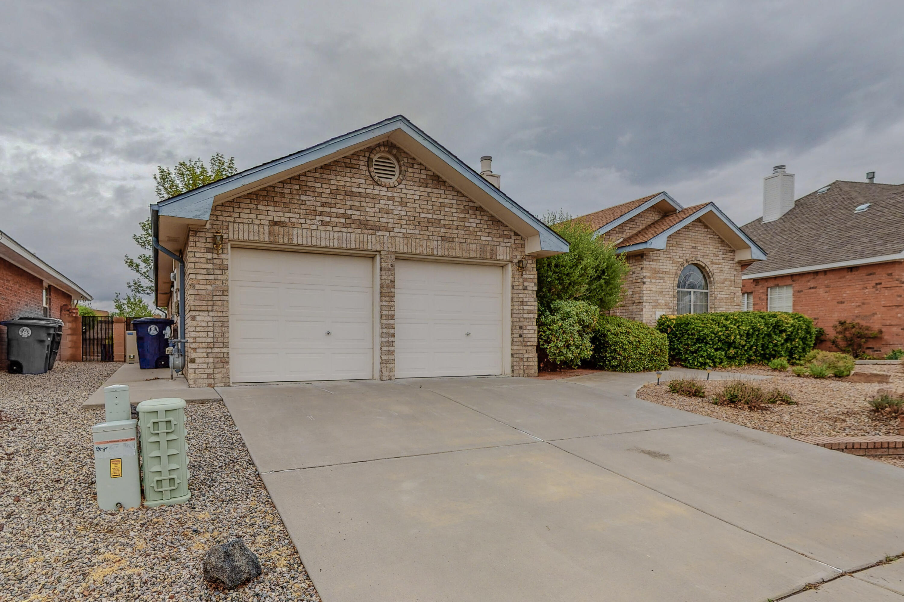 7557 CALYX Drive NW