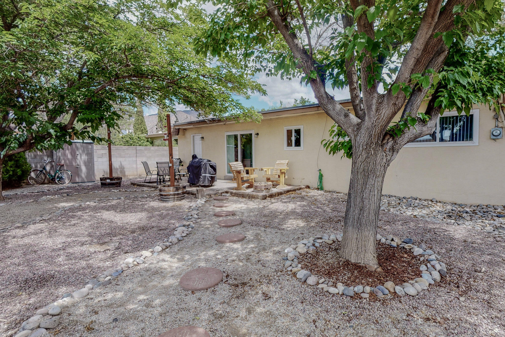 11109 N WOODLAND Avenue NE