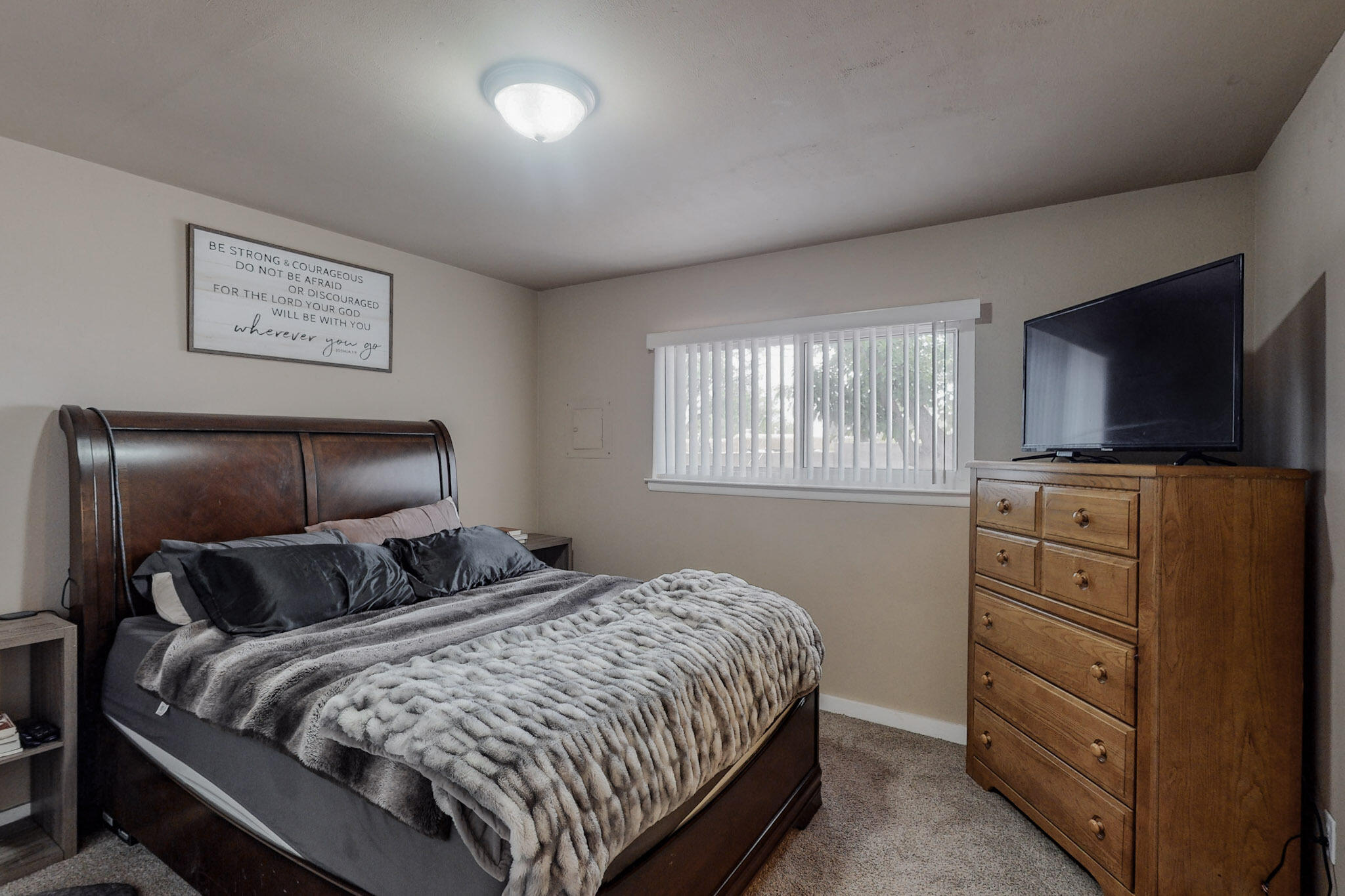11109 N WOODLAND Avenue NE