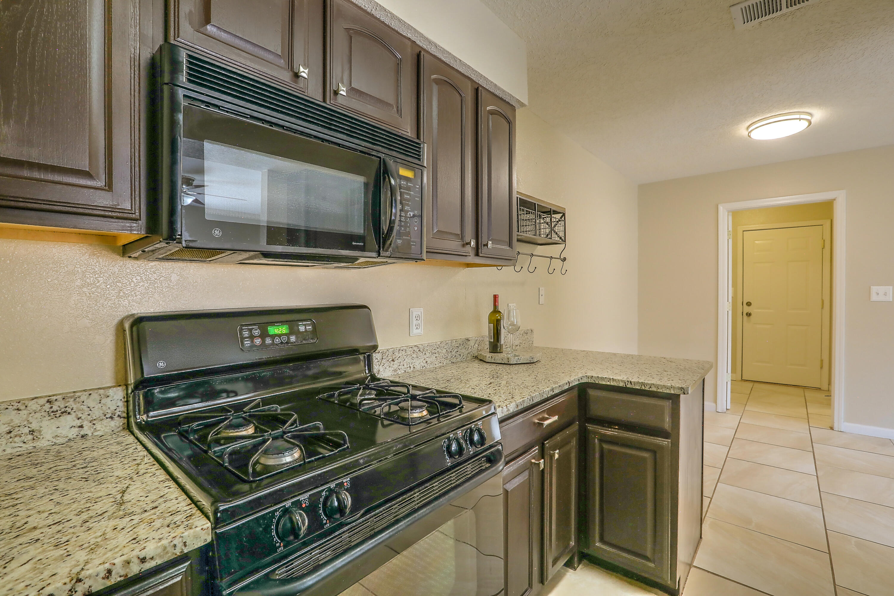 4701 MORRIS Street NE Unit: 1802