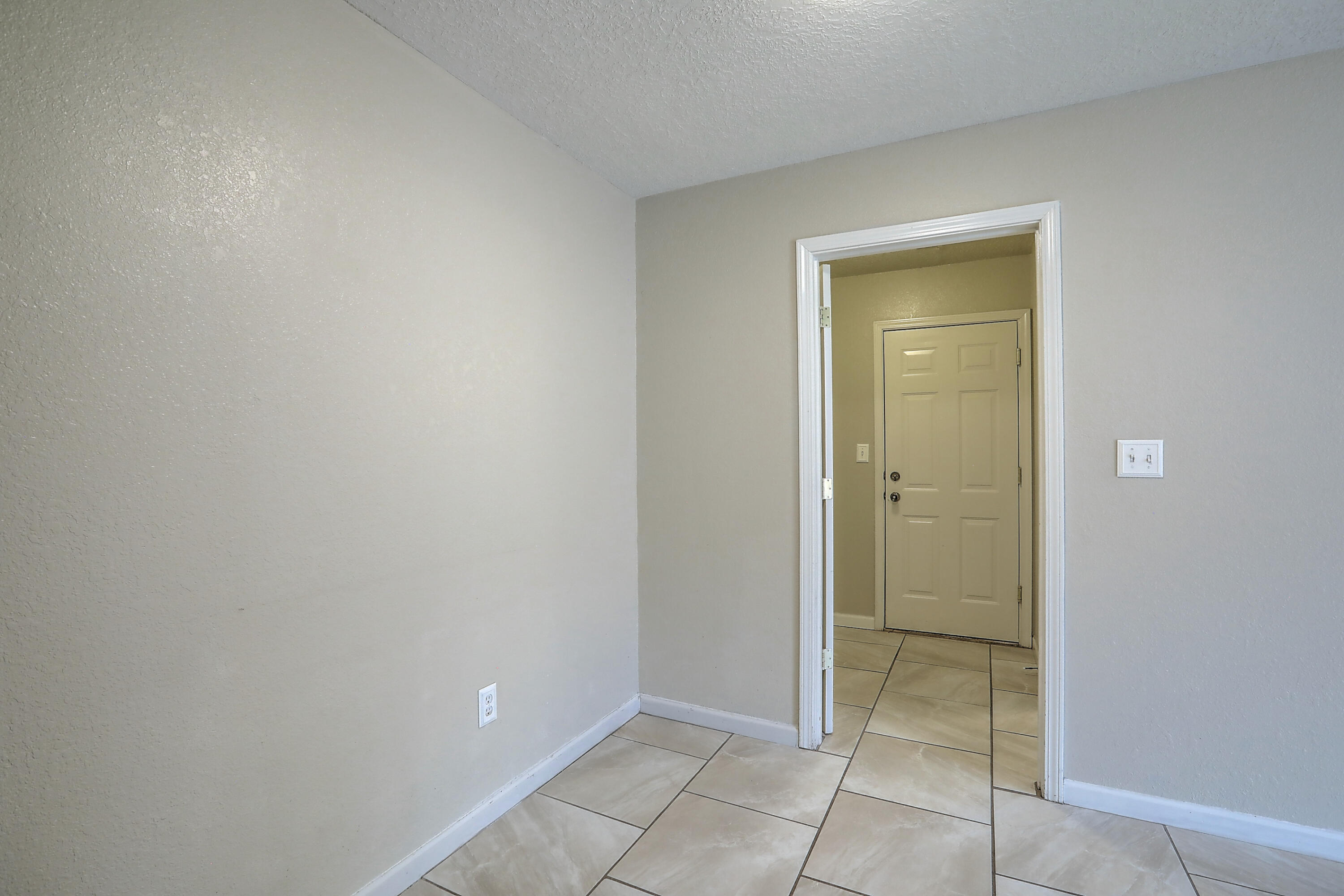 4701 MORRIS Street NE Unit: 1802