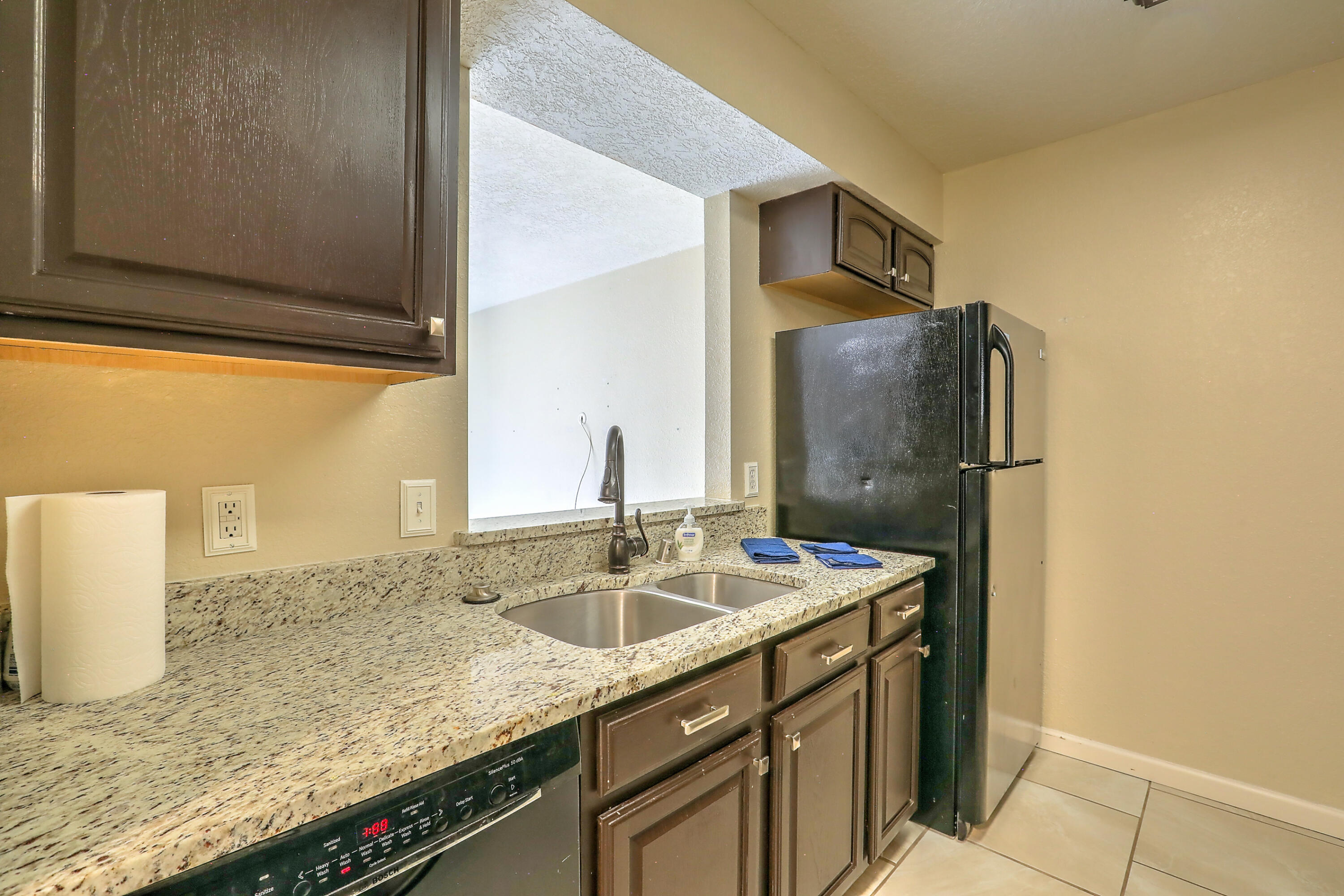 4701 MORRIS Street NE Unit: 1802