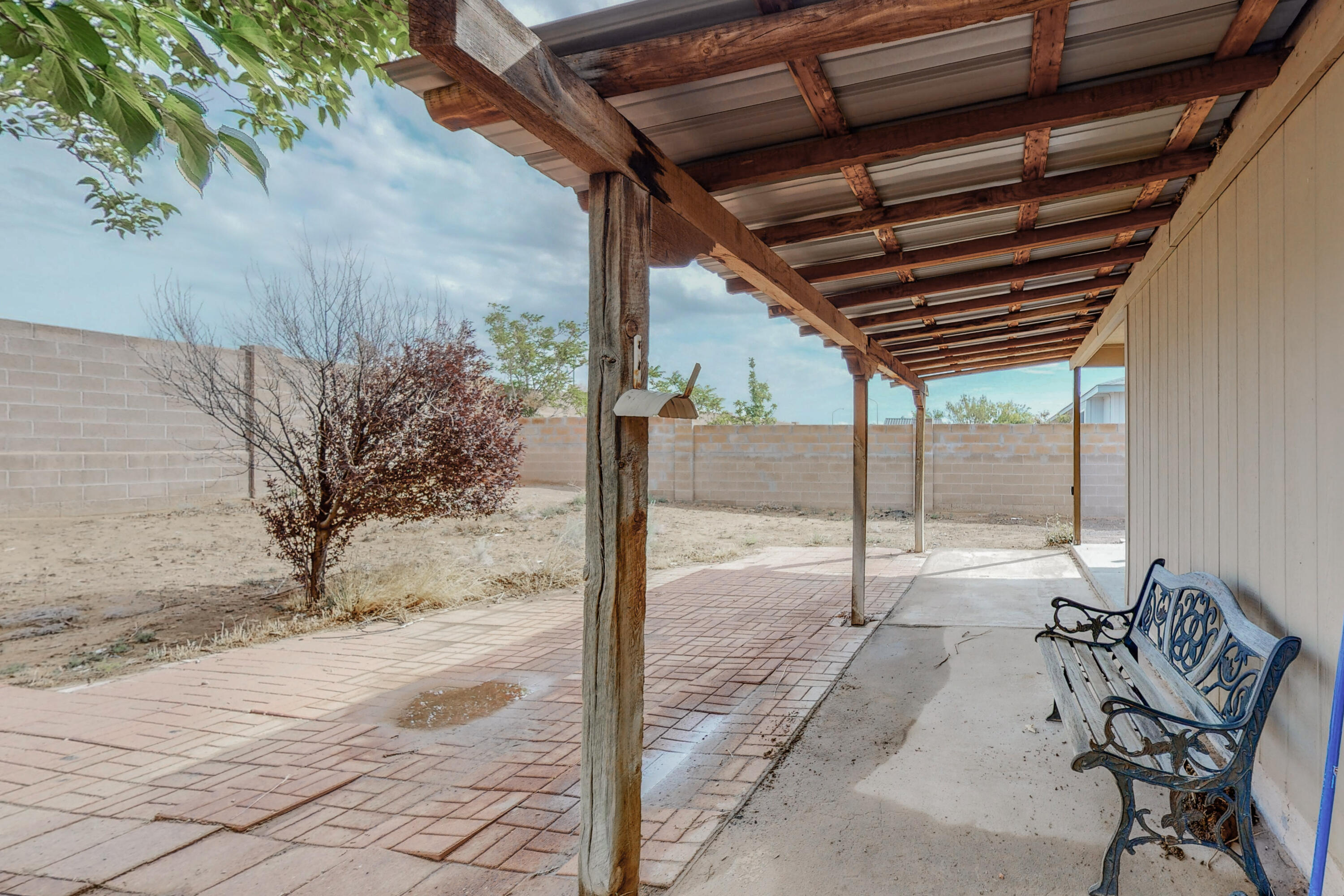 1865 CLEARWATER Loop NE