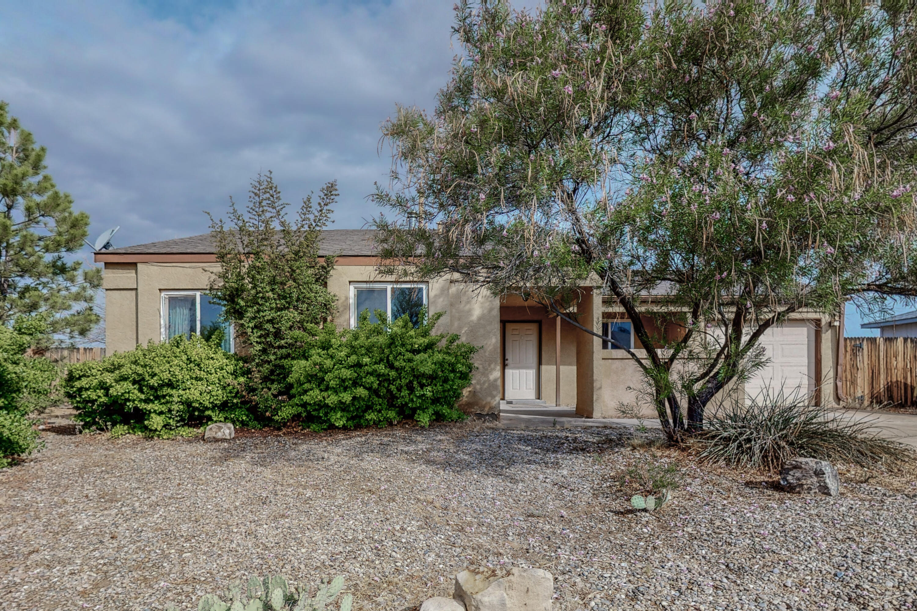 1865 CLEARWATER Loop NE