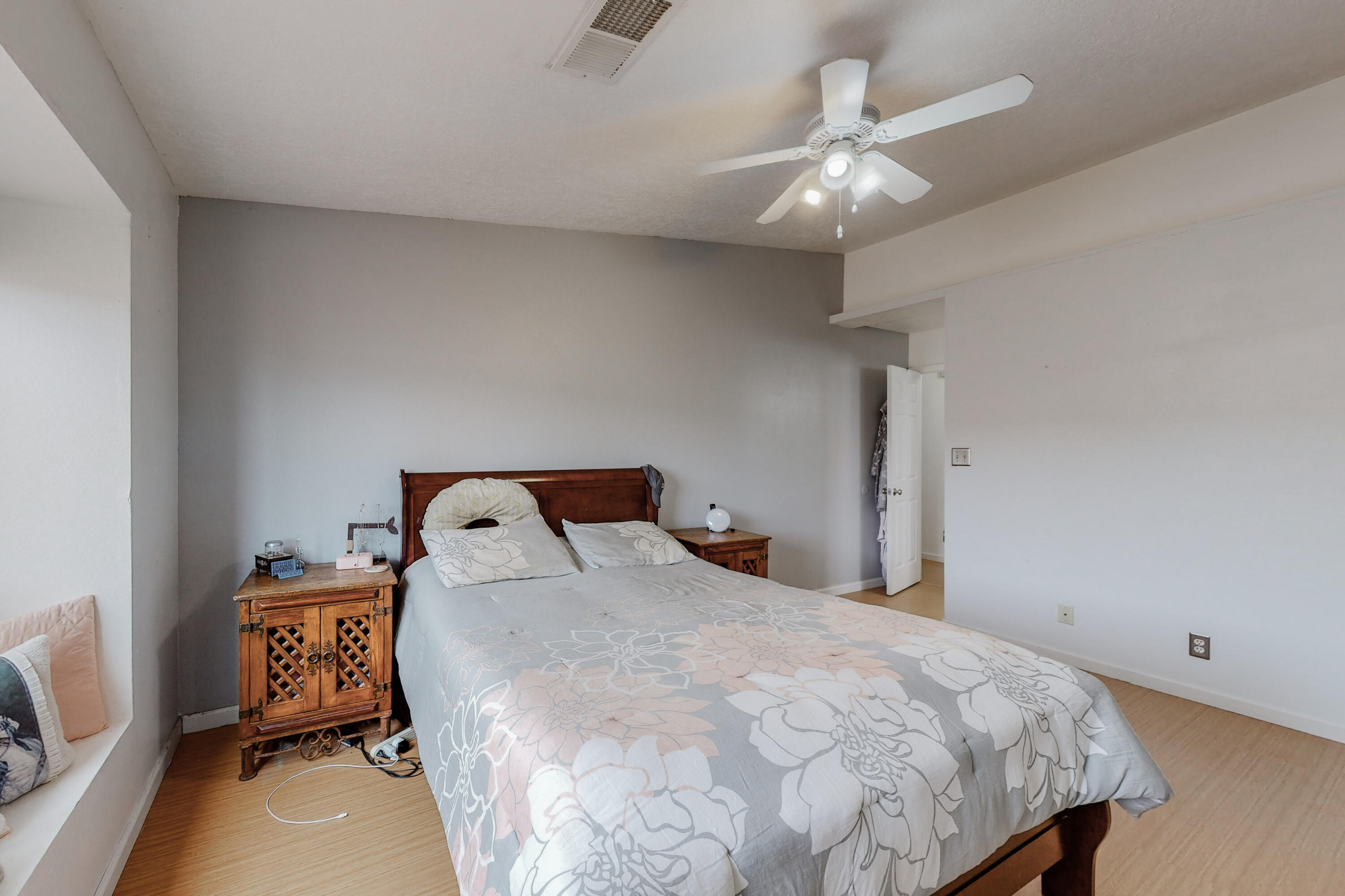 1865 CLEARWATER Loop NE